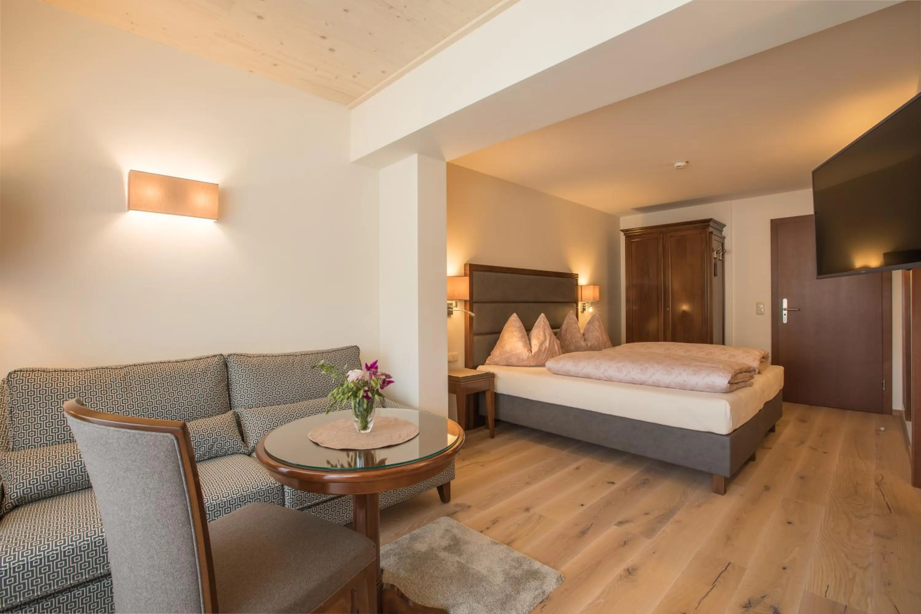 Bedroom, Bed in Hotel Niederreiter