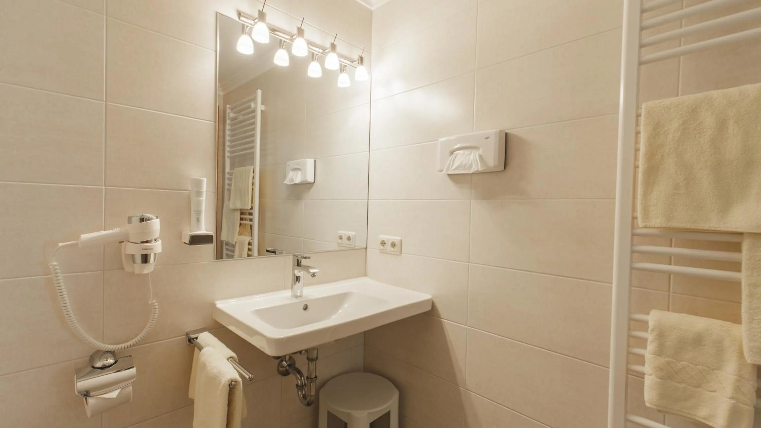 Bathroom in Hotel Niederreiter