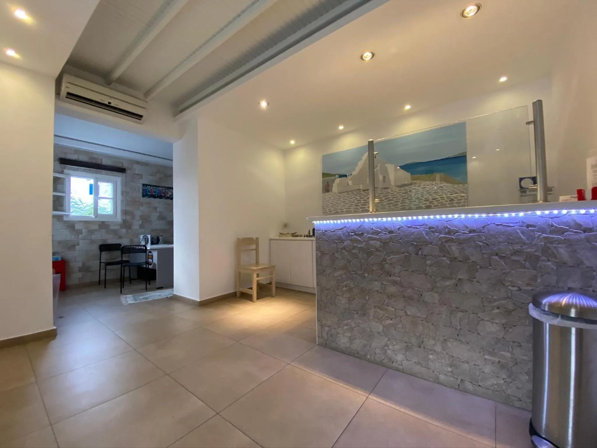 Anemos Hotel & Apartments