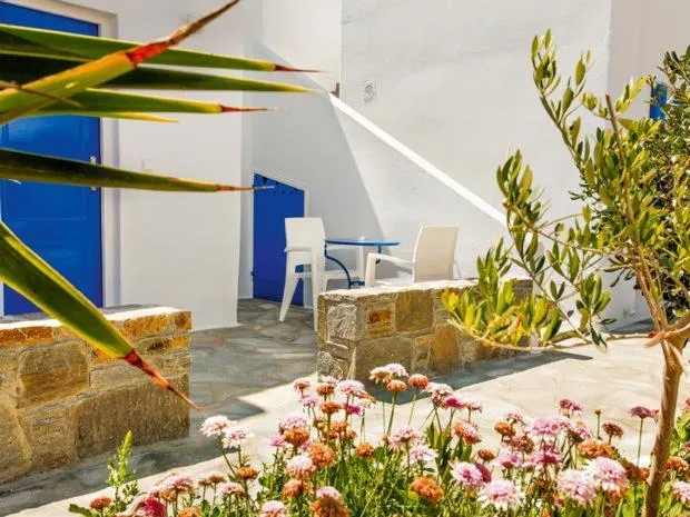 Garden in Anemos Hotel & Apartments