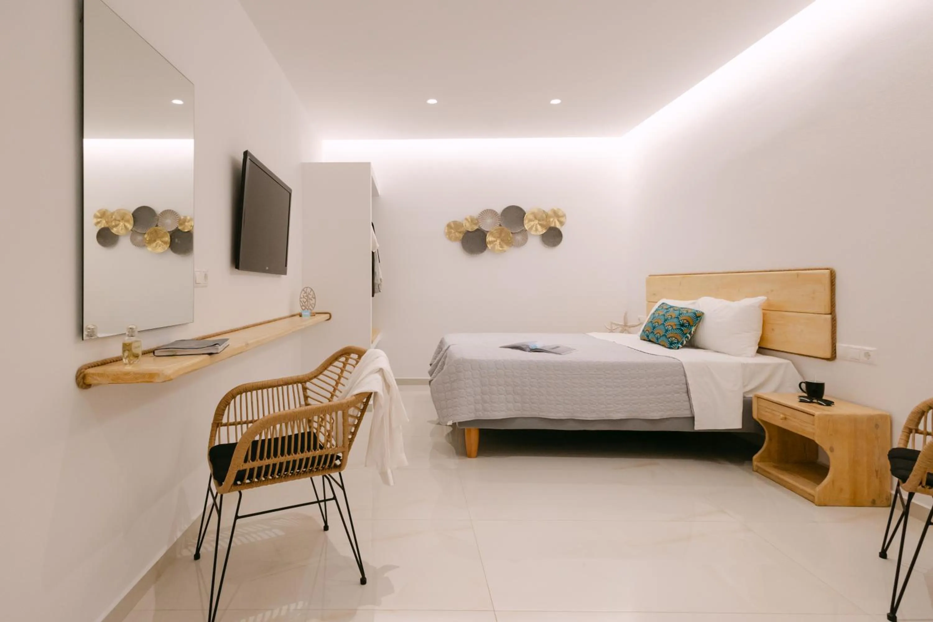 Bed in Anemos Hotel & Apartments