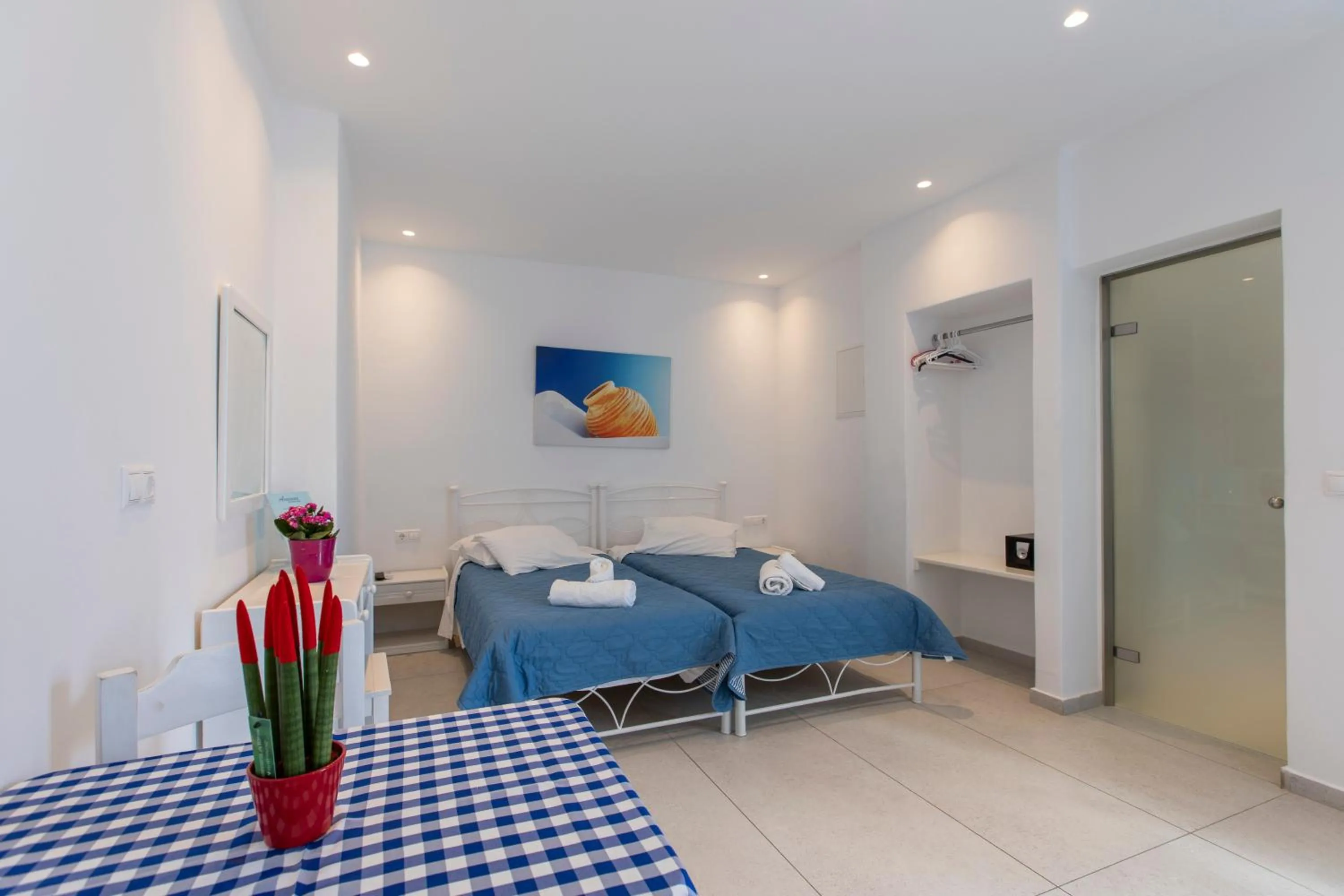 Anemos Hotel & Apartments