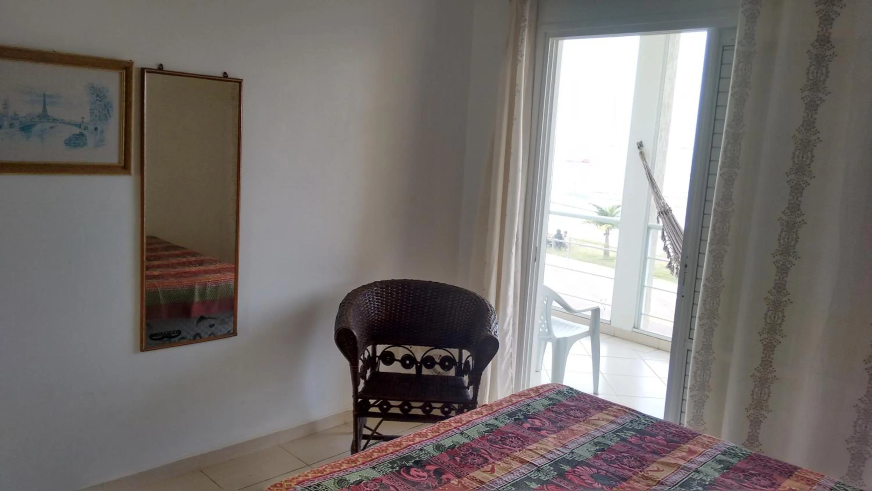 CASA - FRENTE PARA O MAR