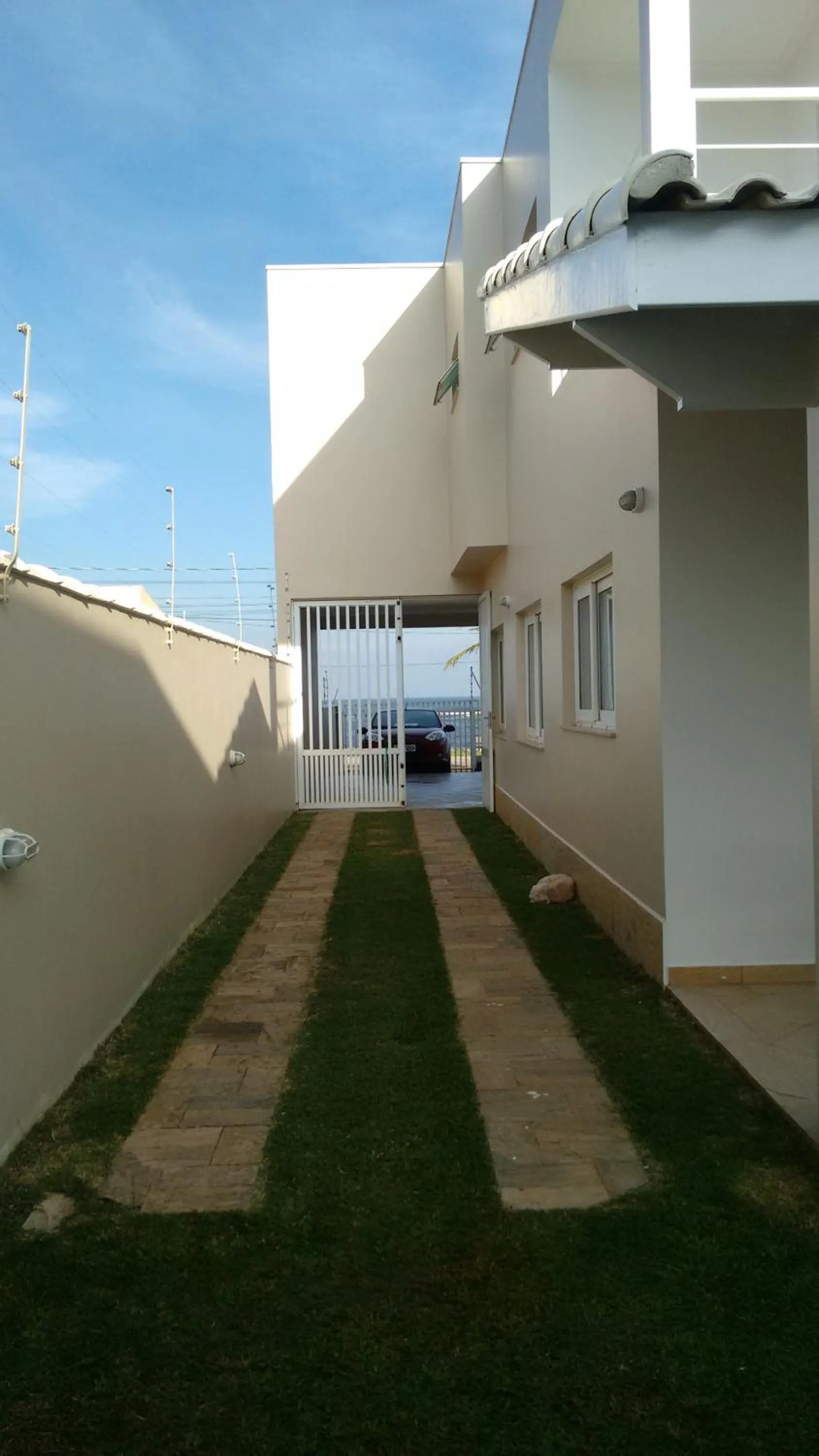 CASA - FRENTE PARA O MAR