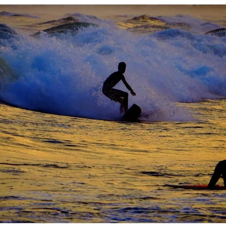 CASA - FRENTE PARA O MAR
