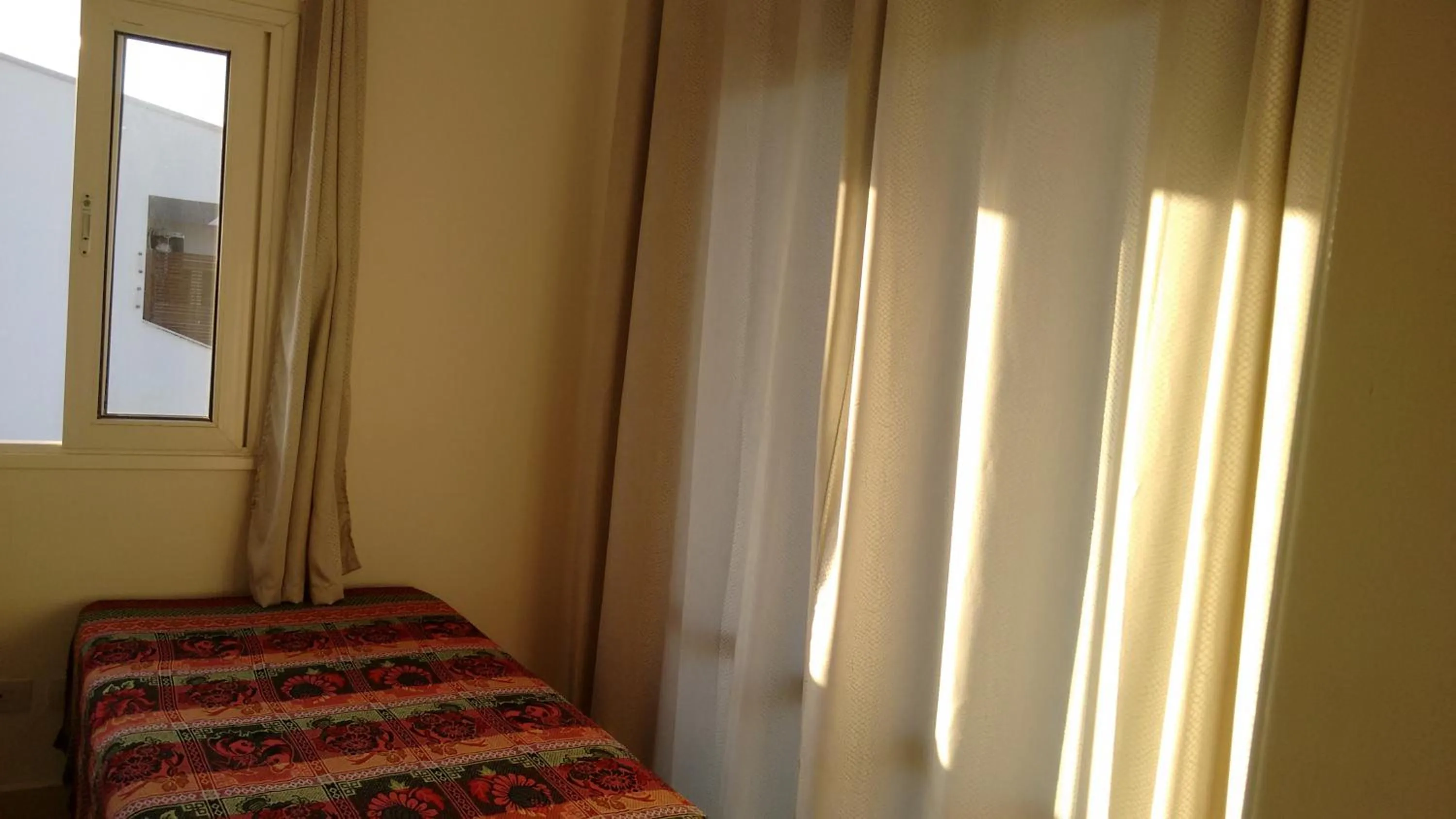 CASA - FRENTE PARA O MAR