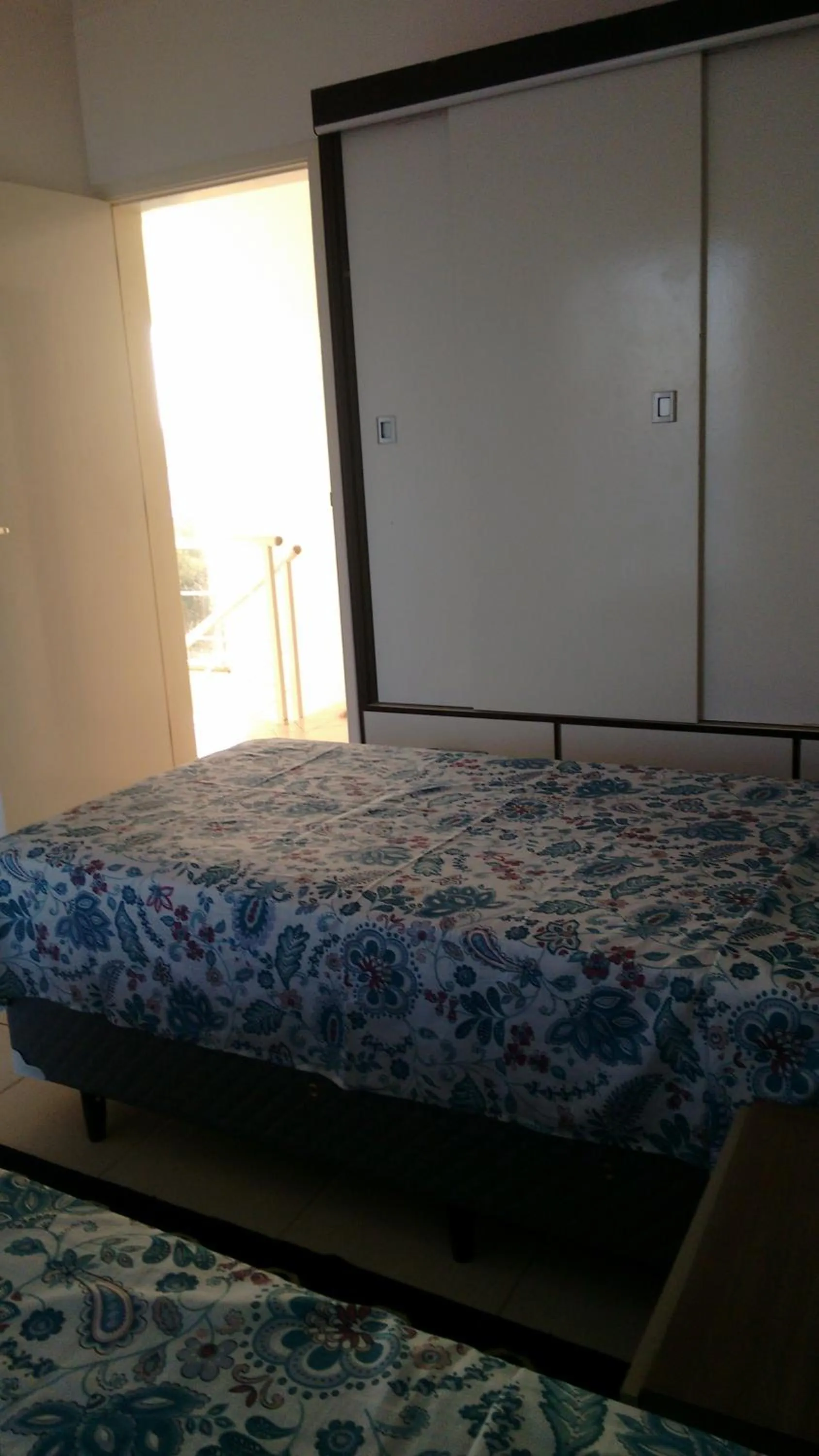 CASA - FRENTE PARA O MAR