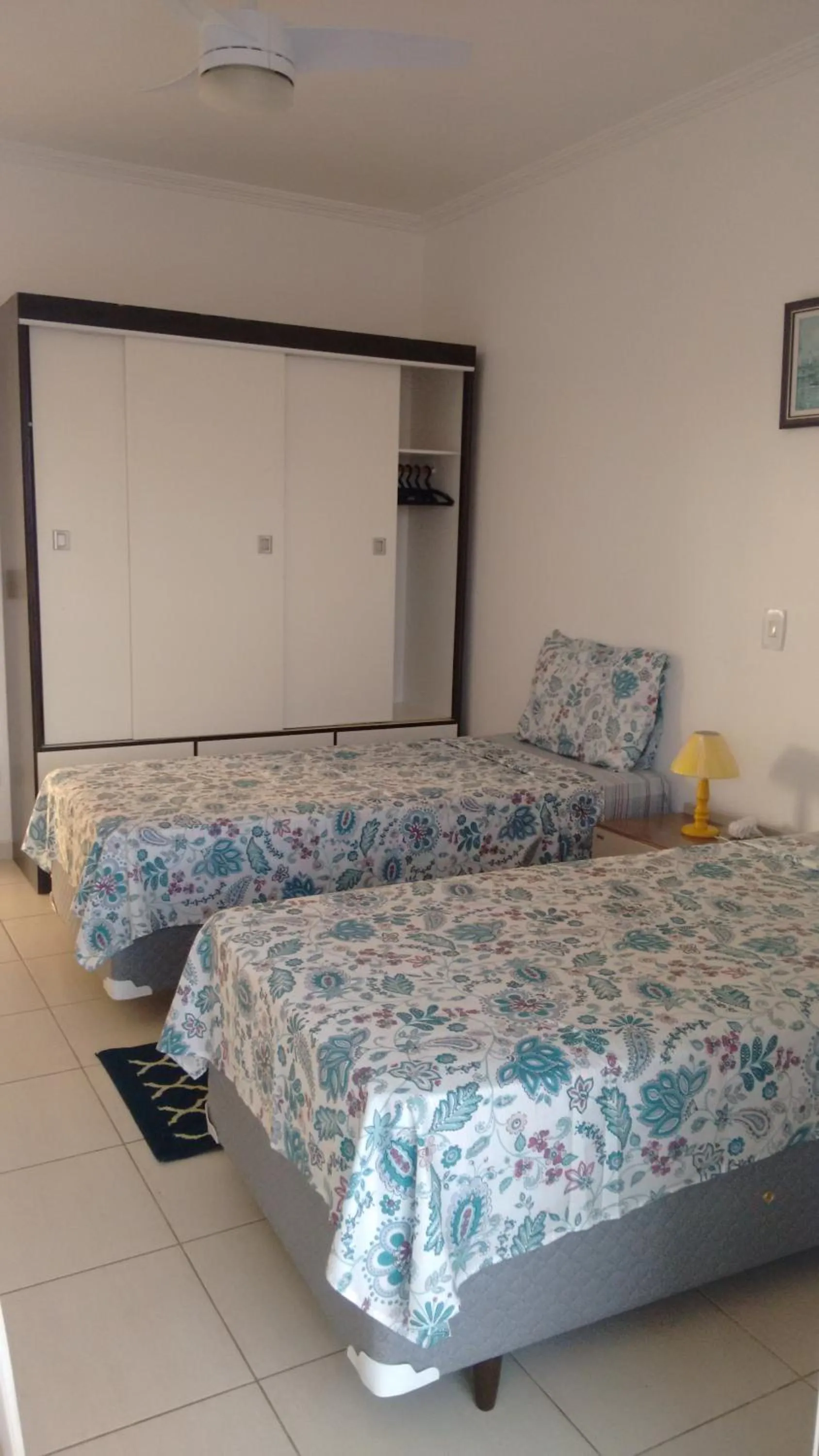 CASA - FRENTE PARA O MAR