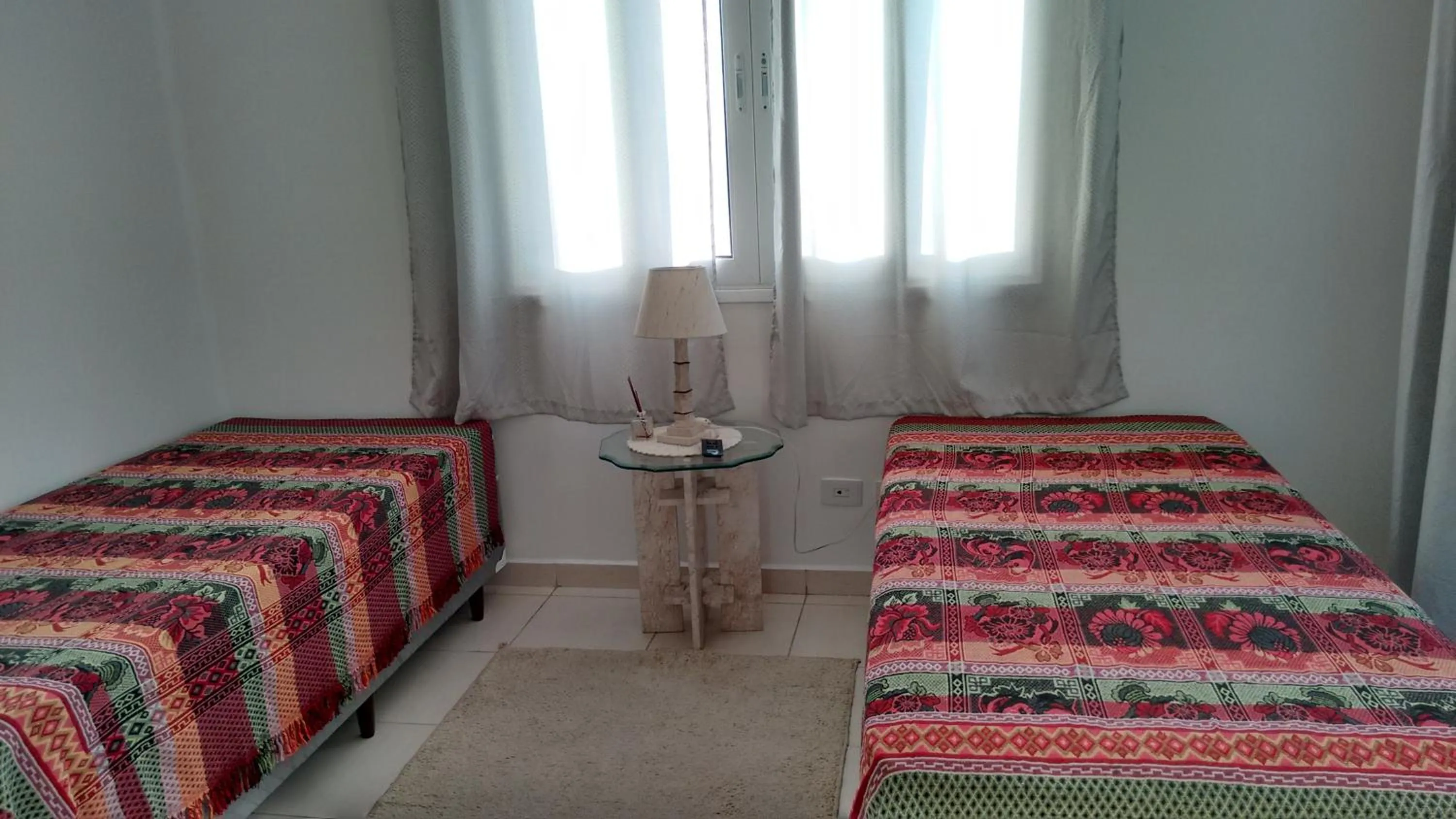 CASA - FRENTE PARA O MAR