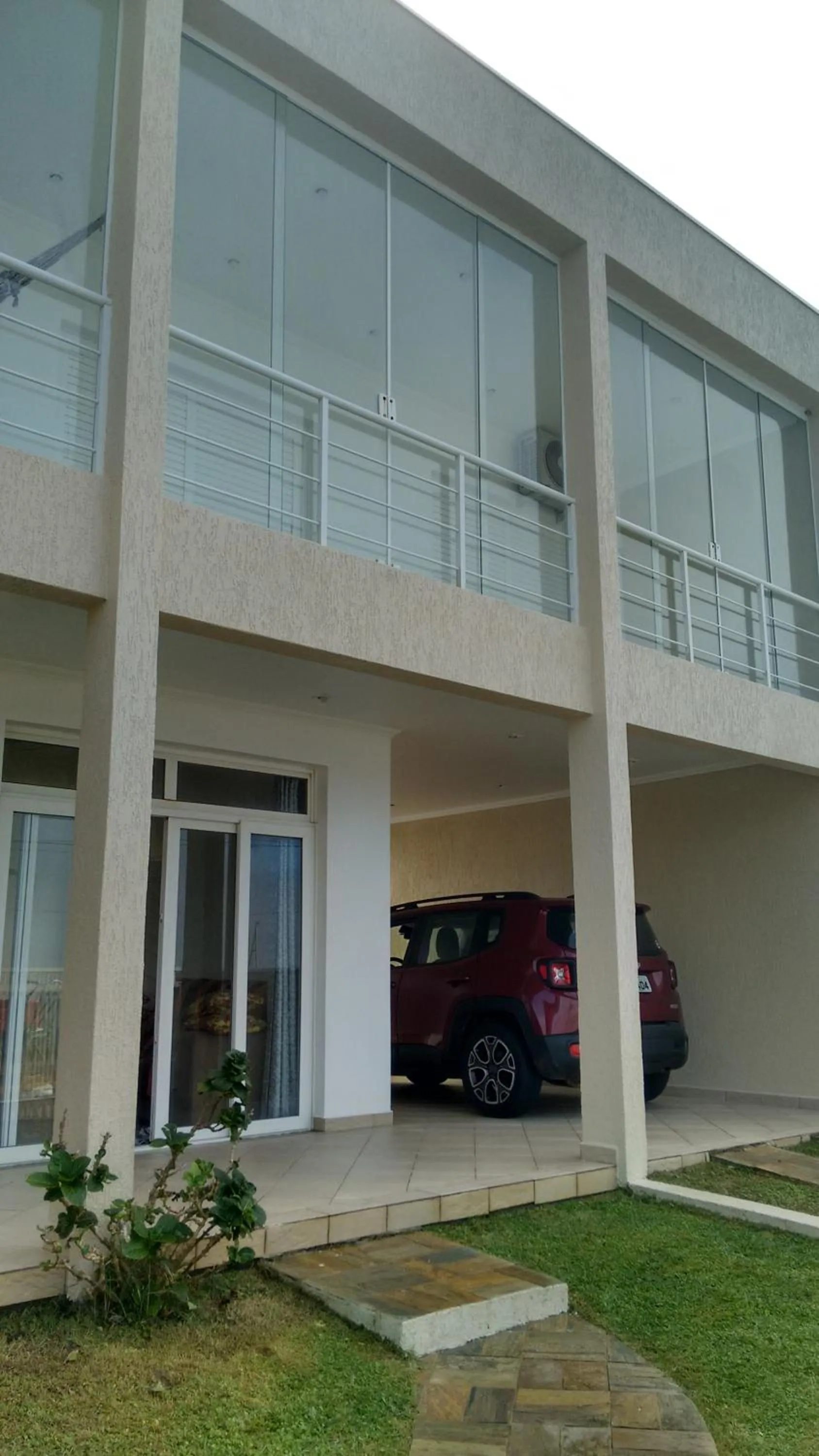 CASA - FRENTE PARA O MAR