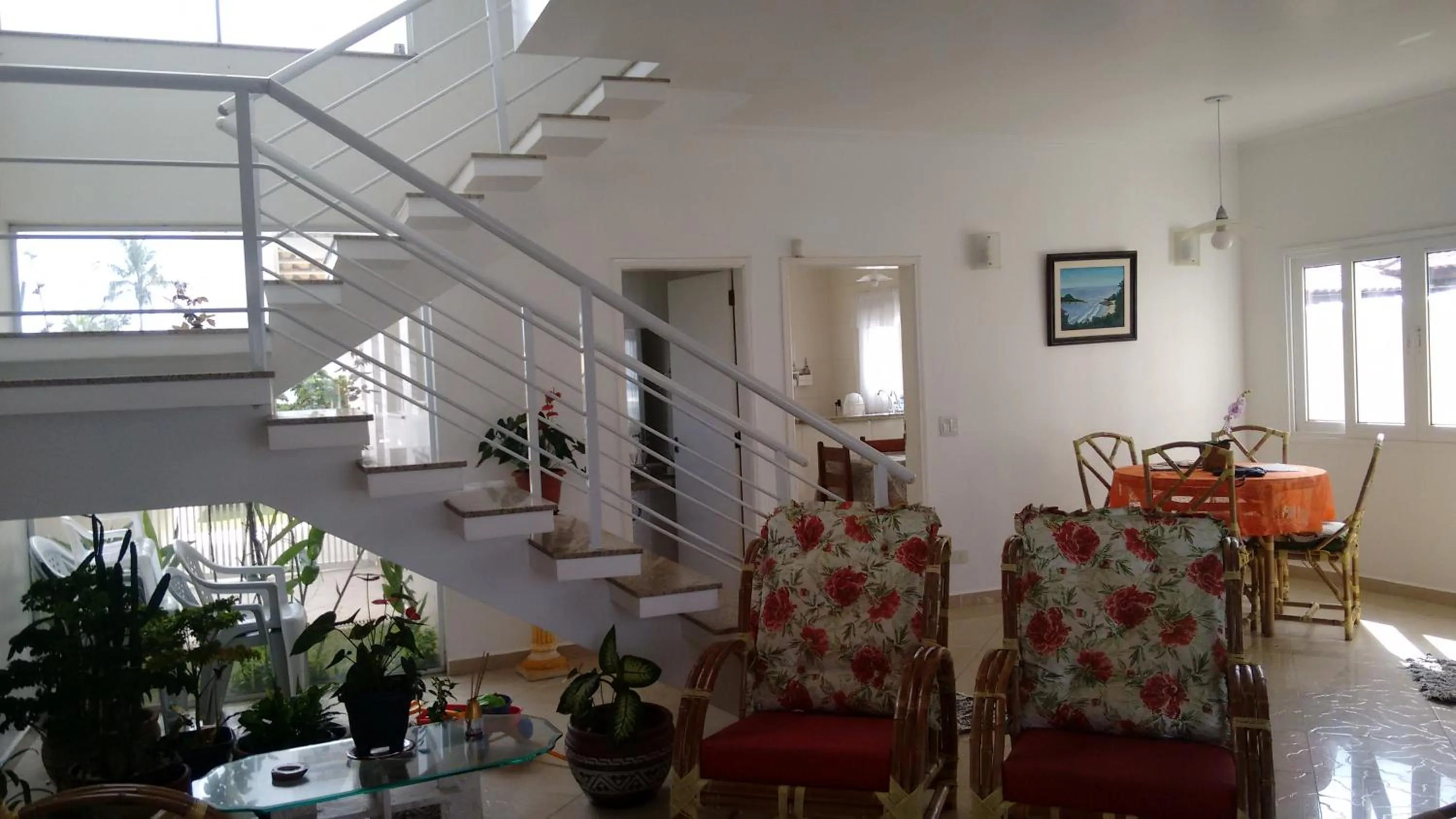 CASA - FRENTE PARA O MAR