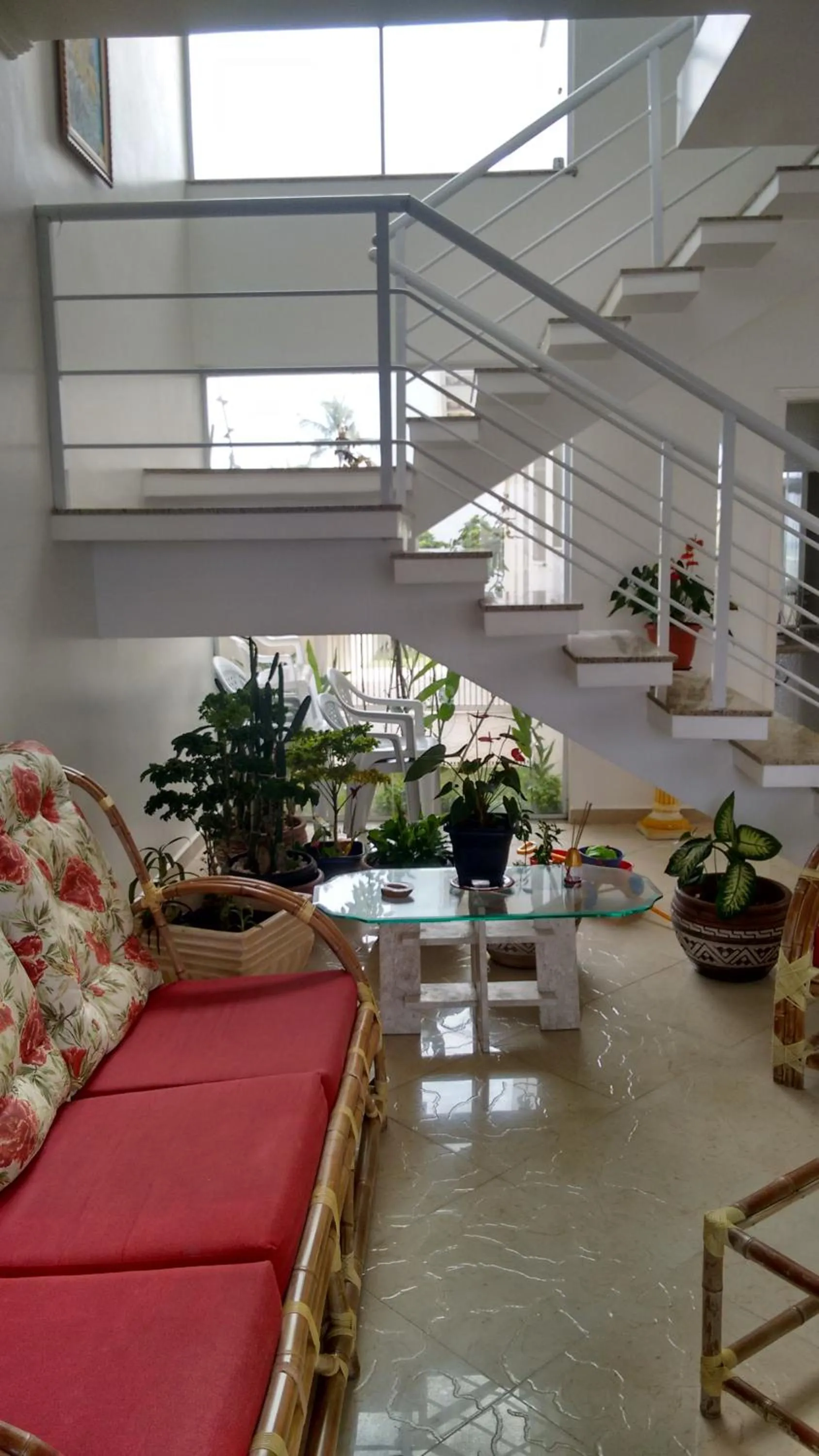 CASA - FRENTE PARA O MAR