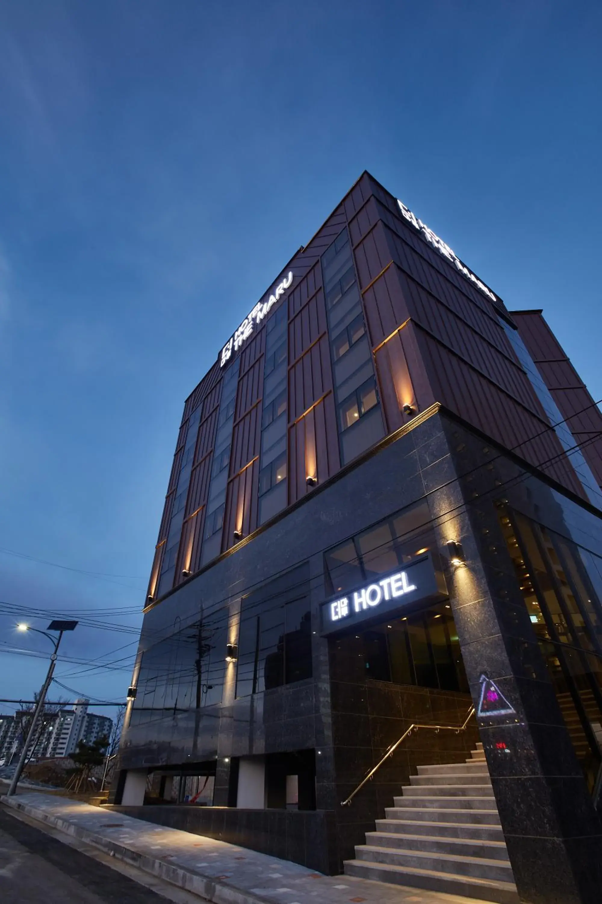 Property building in Hotel the maru Property building in Hotel the maru