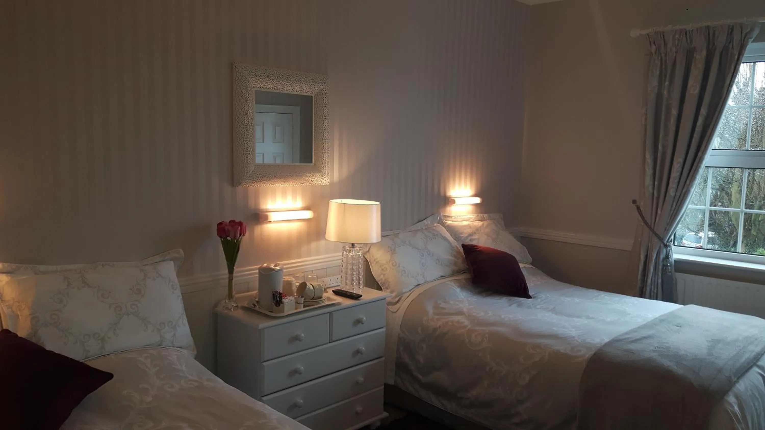 Bed in Shannonside House N37HF67