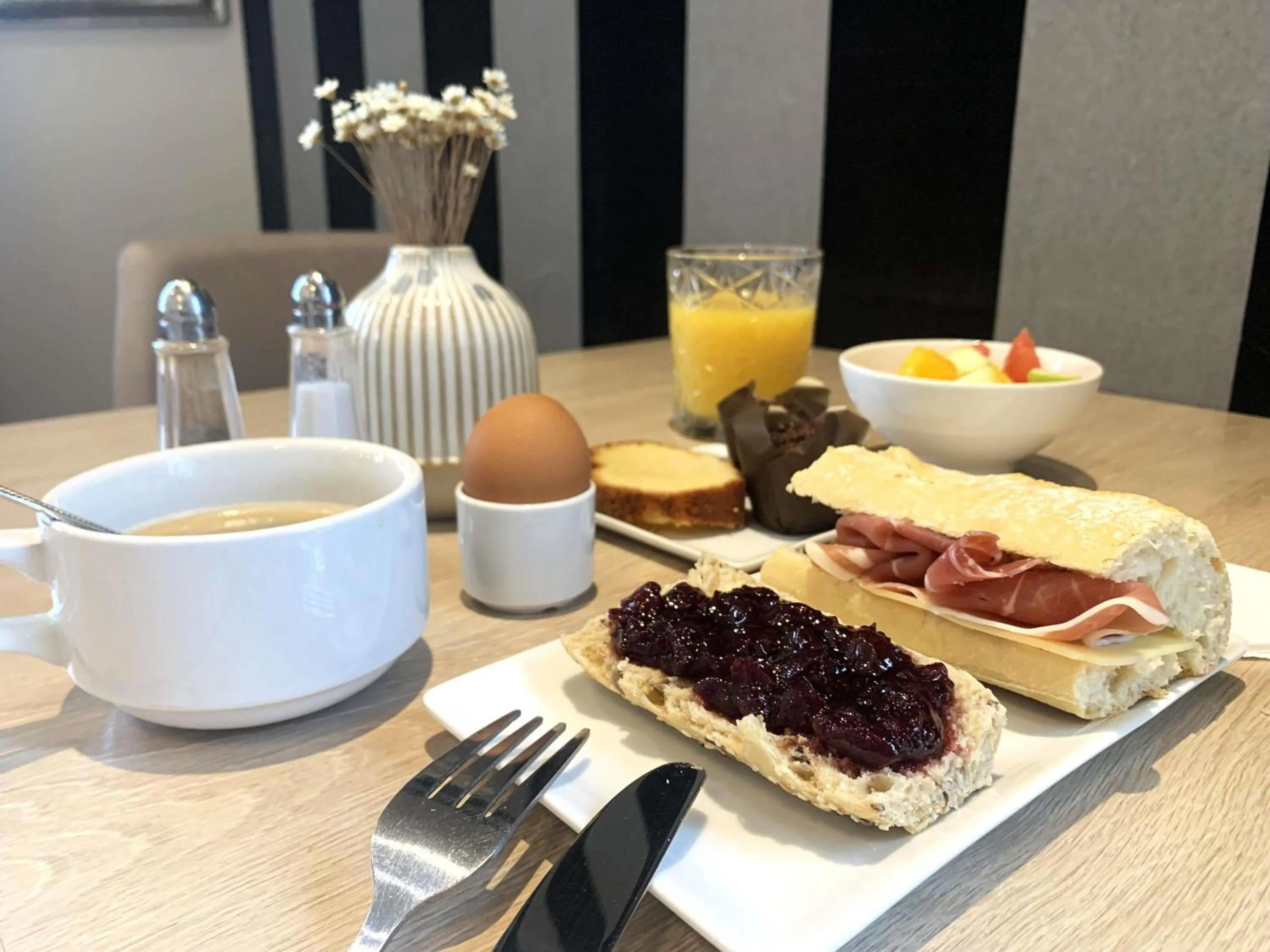 Breakfast in ibis Styles Rouen Nord-Barentin