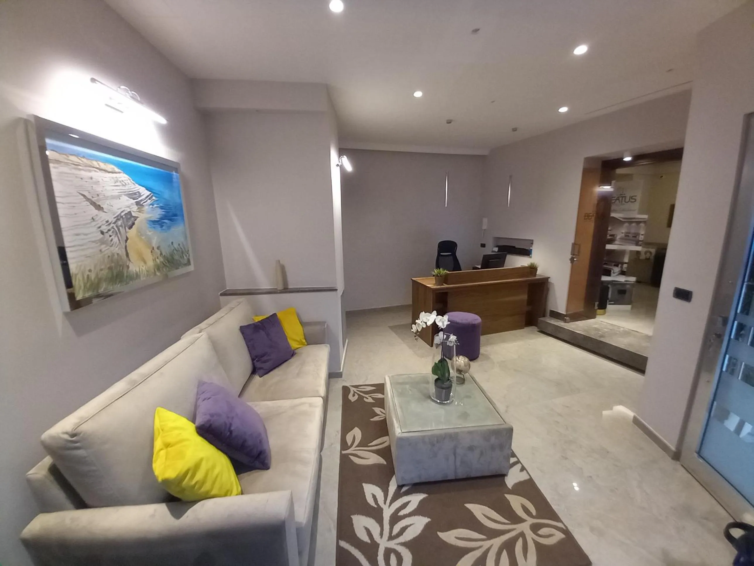 Lobby or reception in Beatus Suites And Rooms B&B