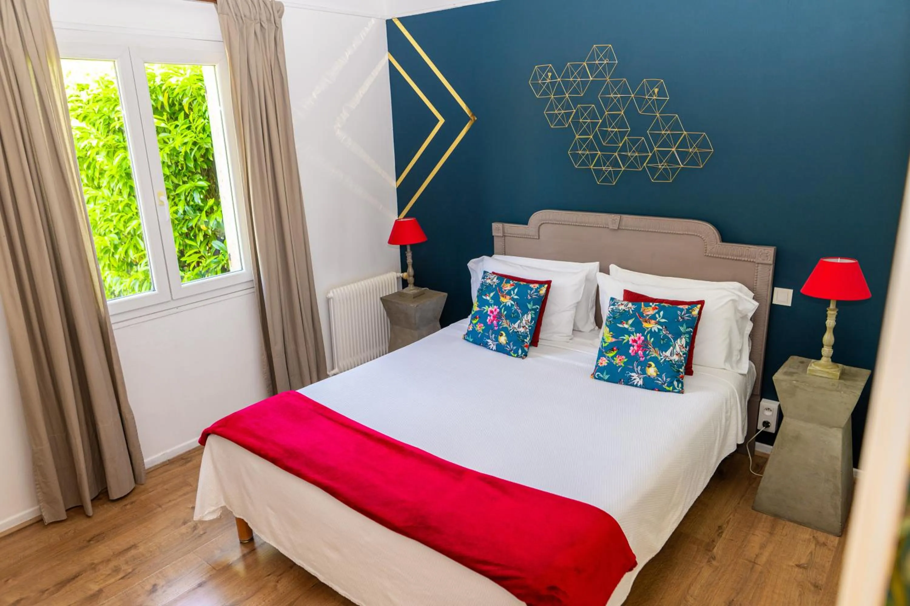 Bedroom, Bed in Hotel Les Oliviers