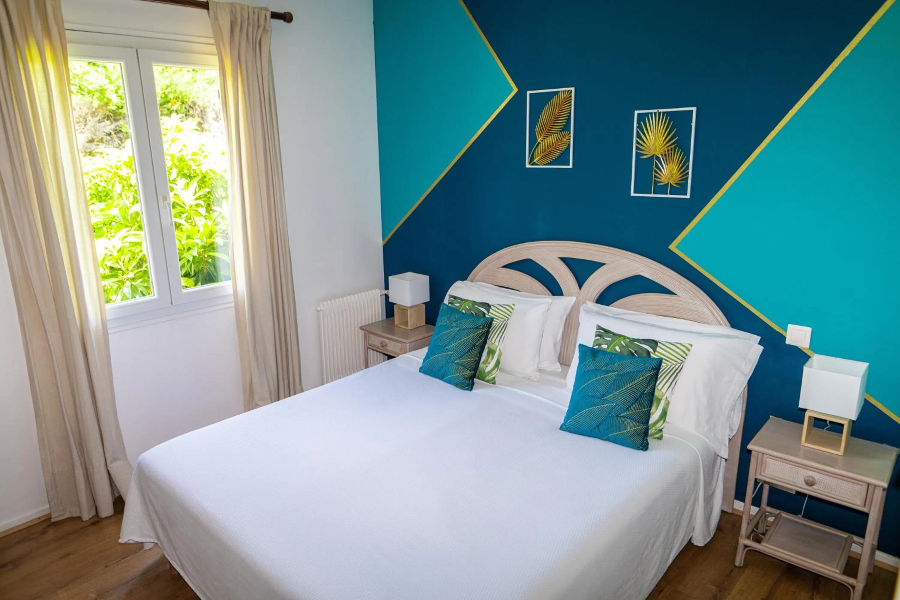 Bedroom, Bed in Hotel Les Oliviers