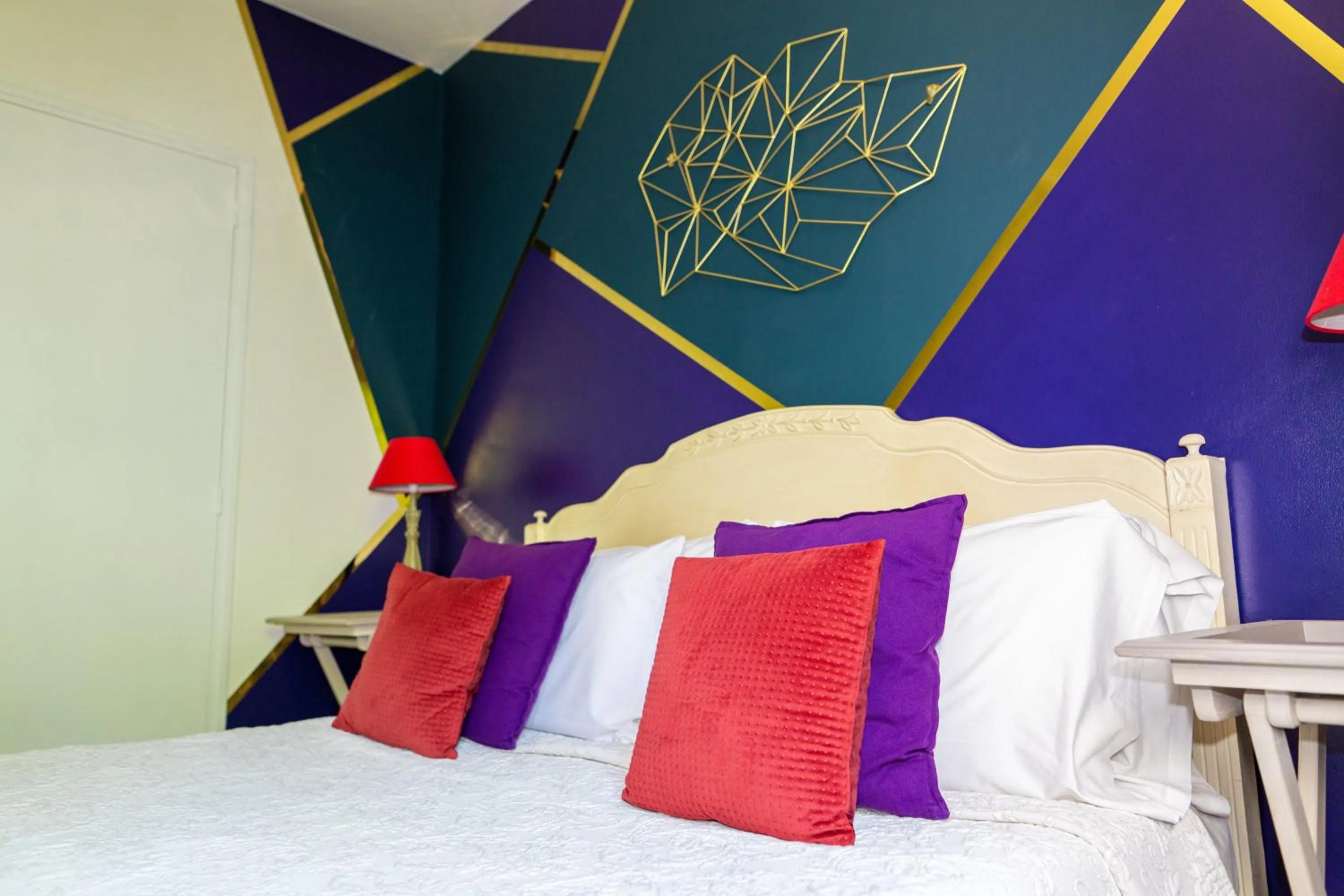 Bedroom, Bed in Hotel Les Oliviers