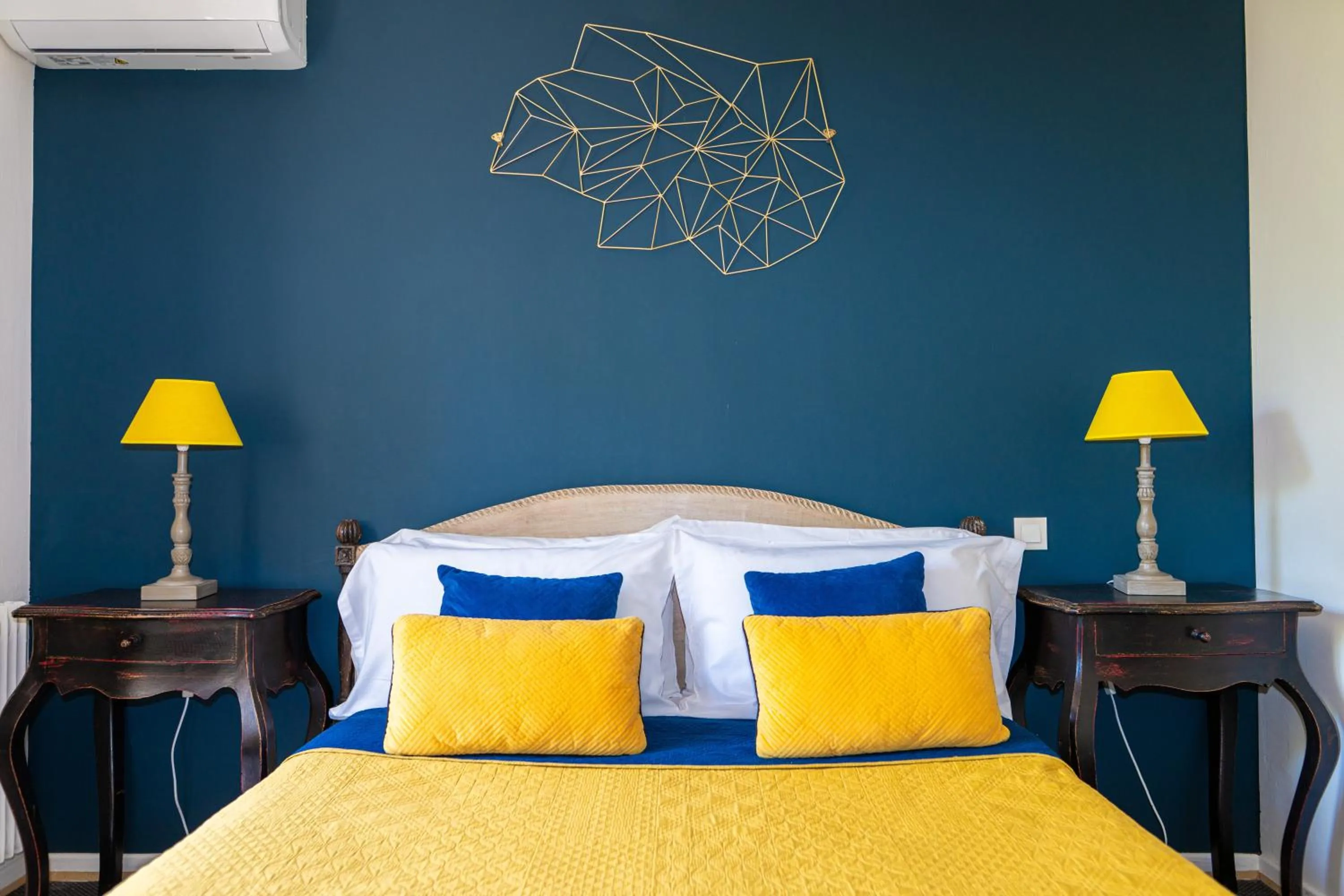 Bedroom, Bed in Hotel Les Oliviers