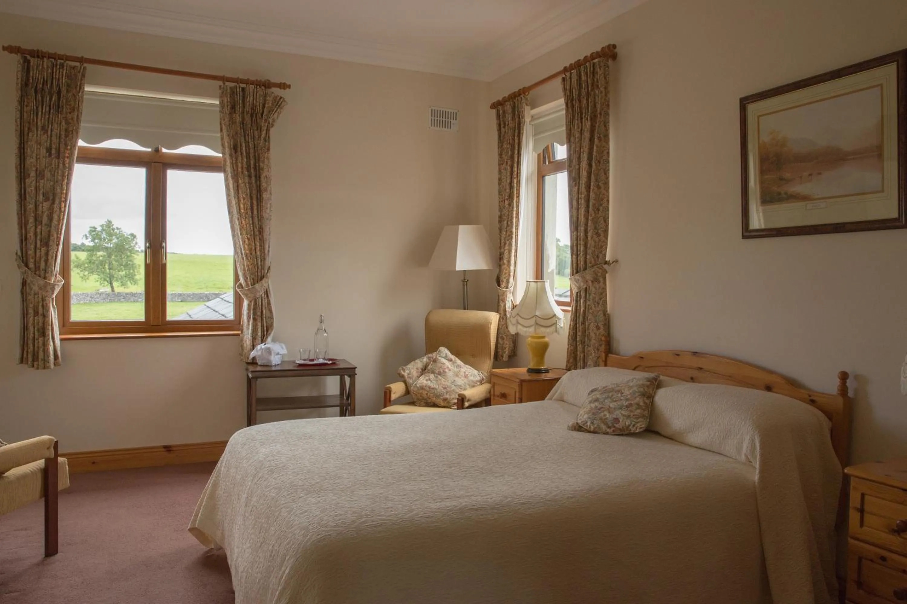 Photo of the whole room, Bed in Cahergal Farmhouse B&B