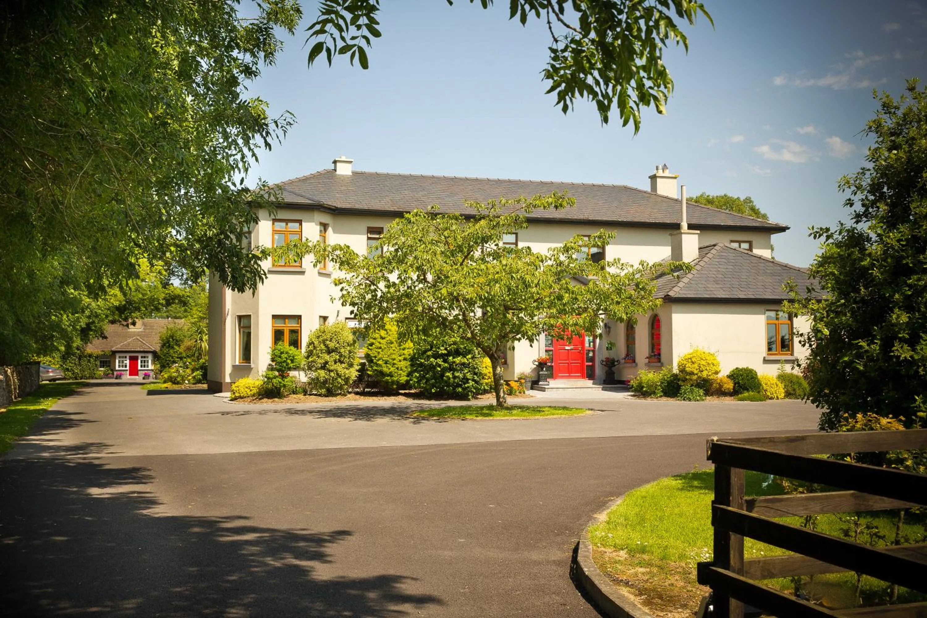 Facade/entrance in Cahergal Farmhouse B&B