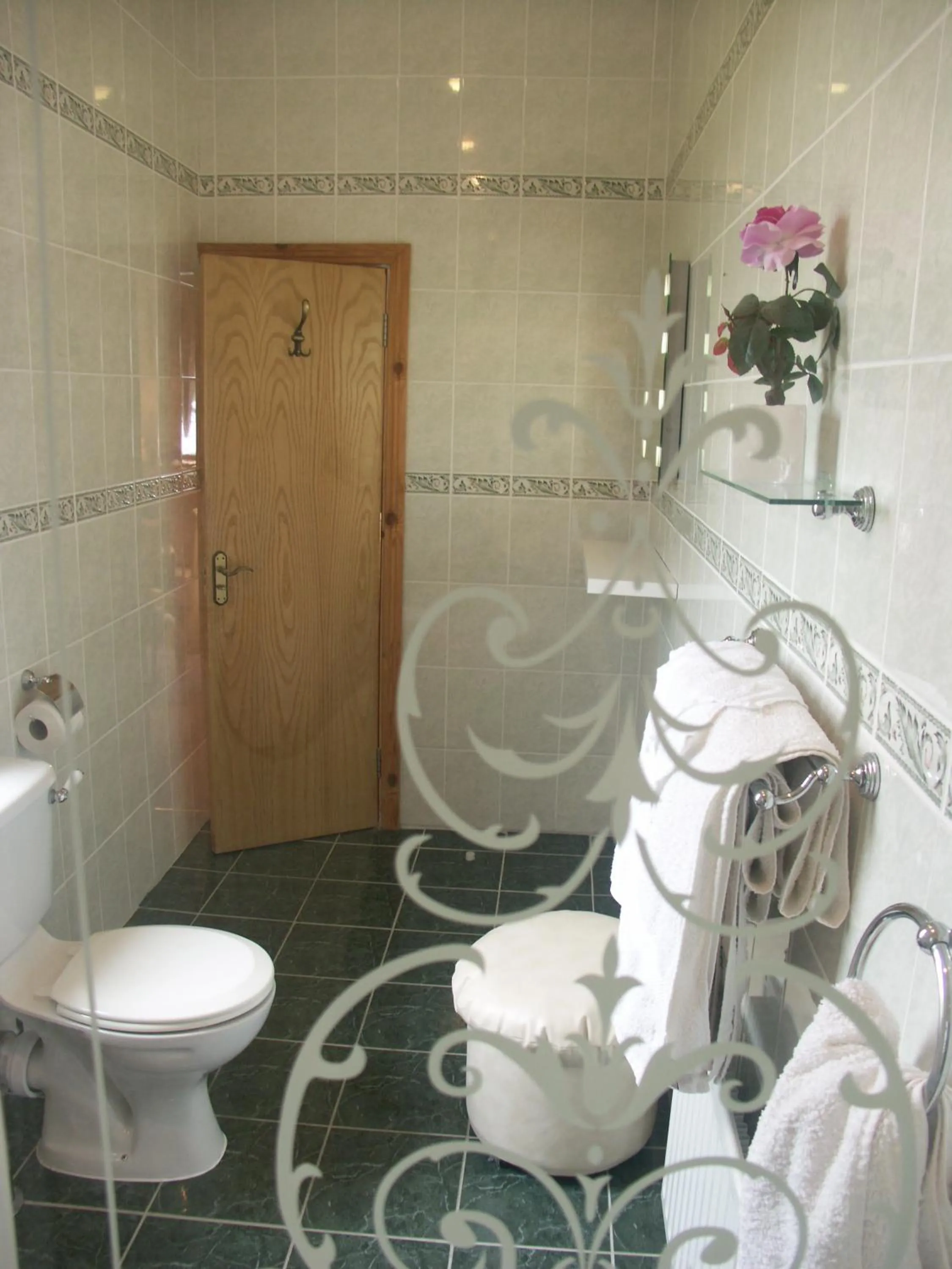 Bathroom in Cahergal Farmhouse B&B