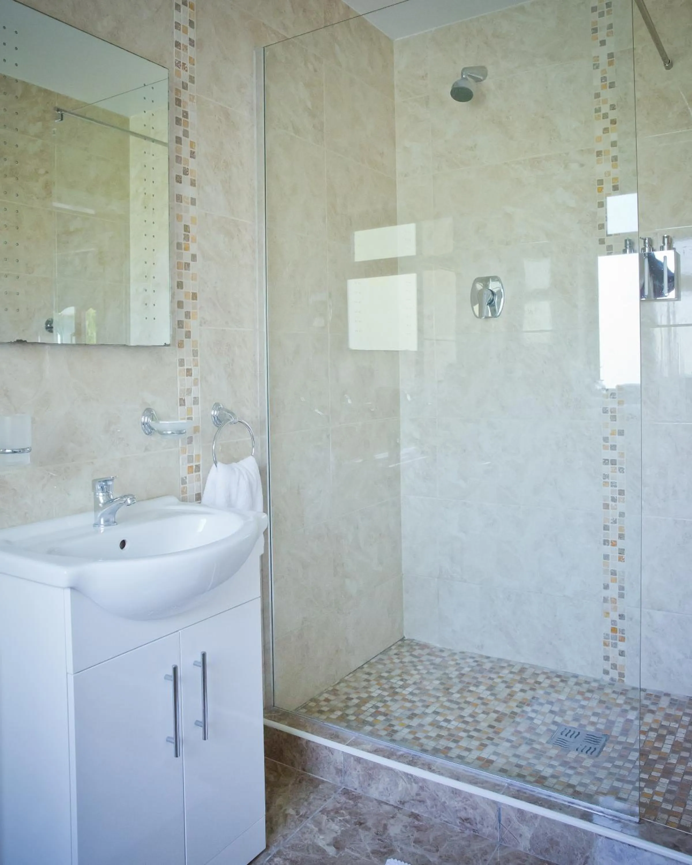 Bathroom in Cahergal Farmhouse B&B