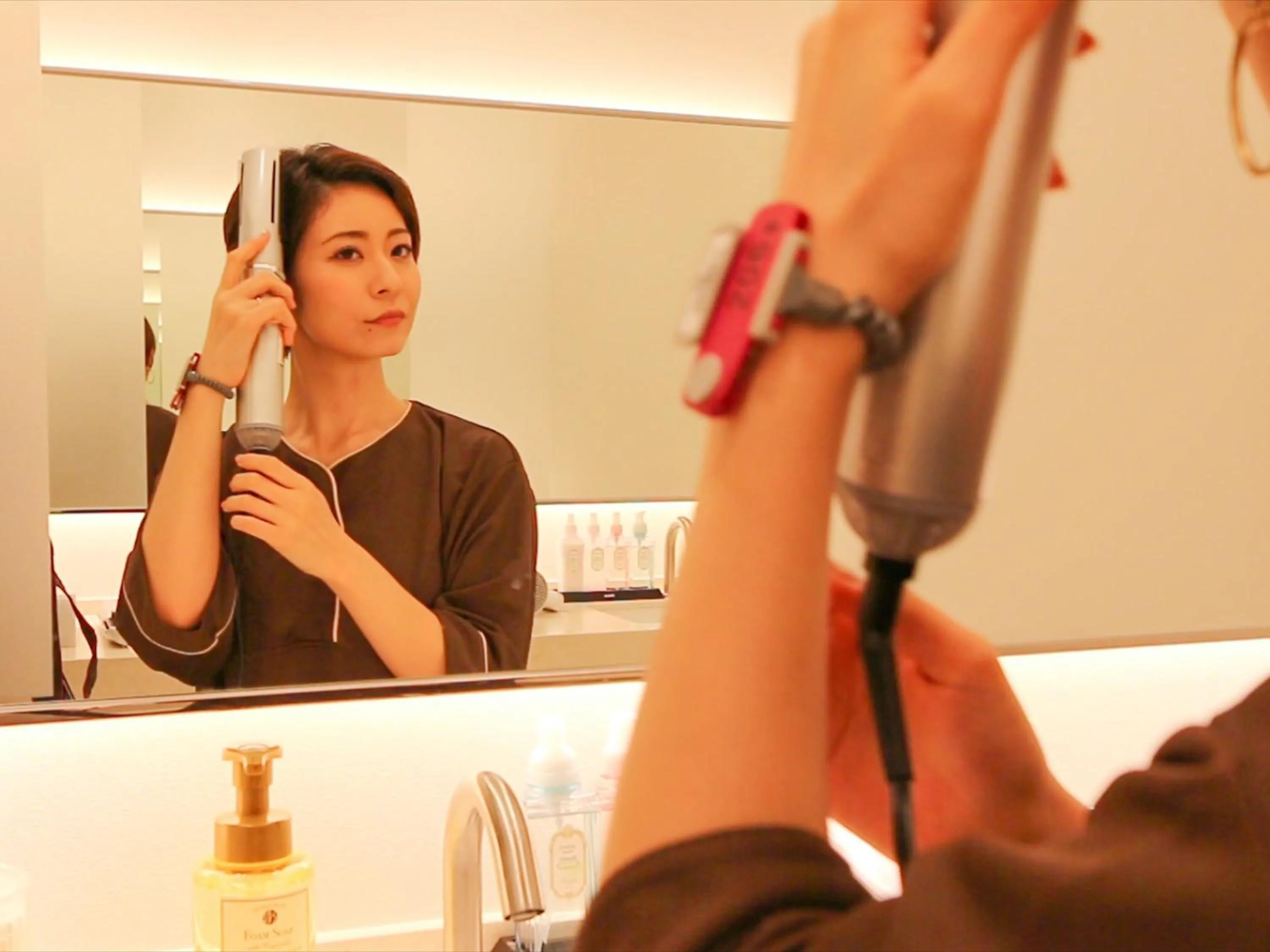 People in LEO YU Capsule Hotel Nishifunabashi