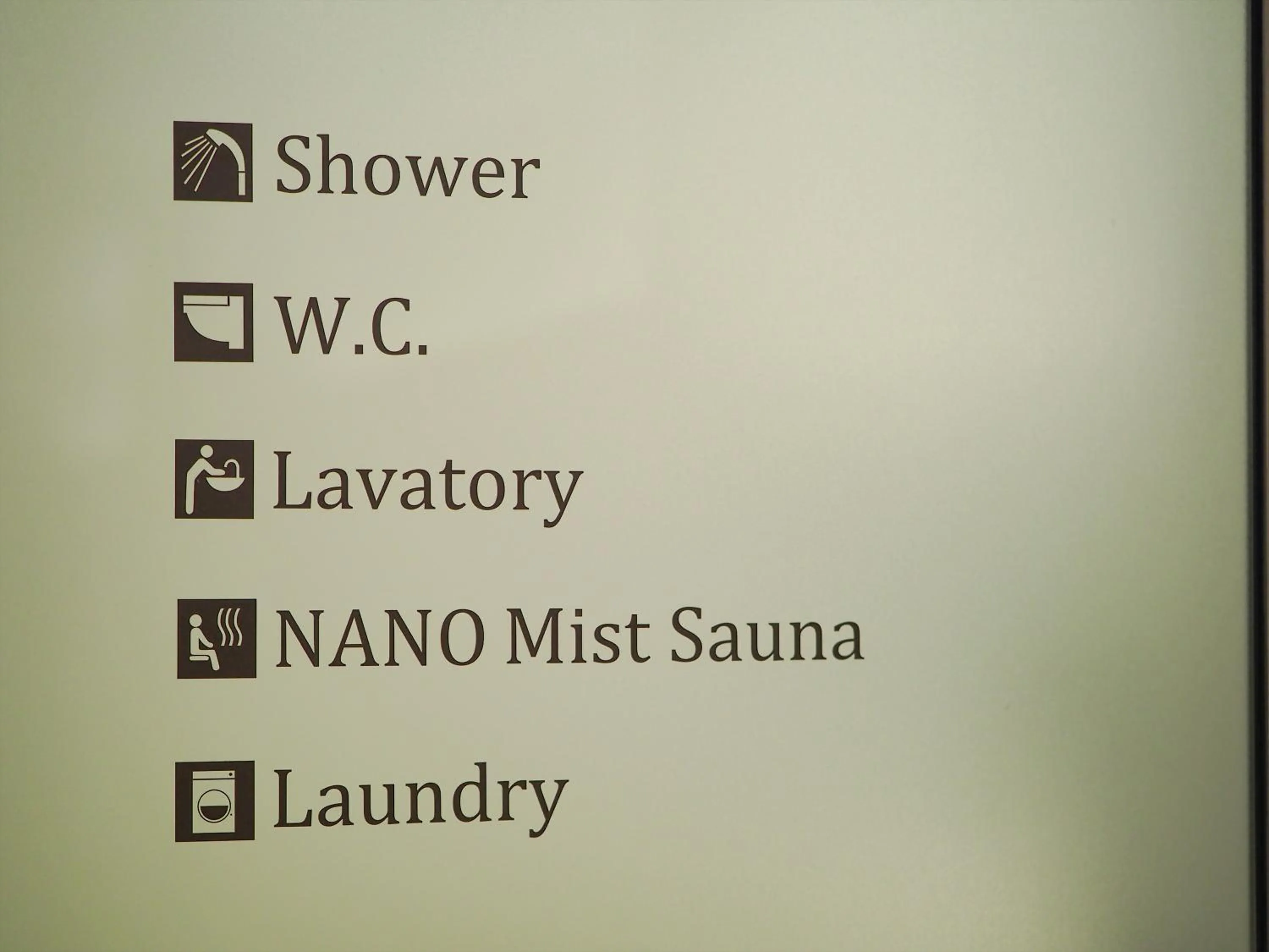 Logo/Certificate/Sign in LEO YU Capsule Hotel Nishifunabashi