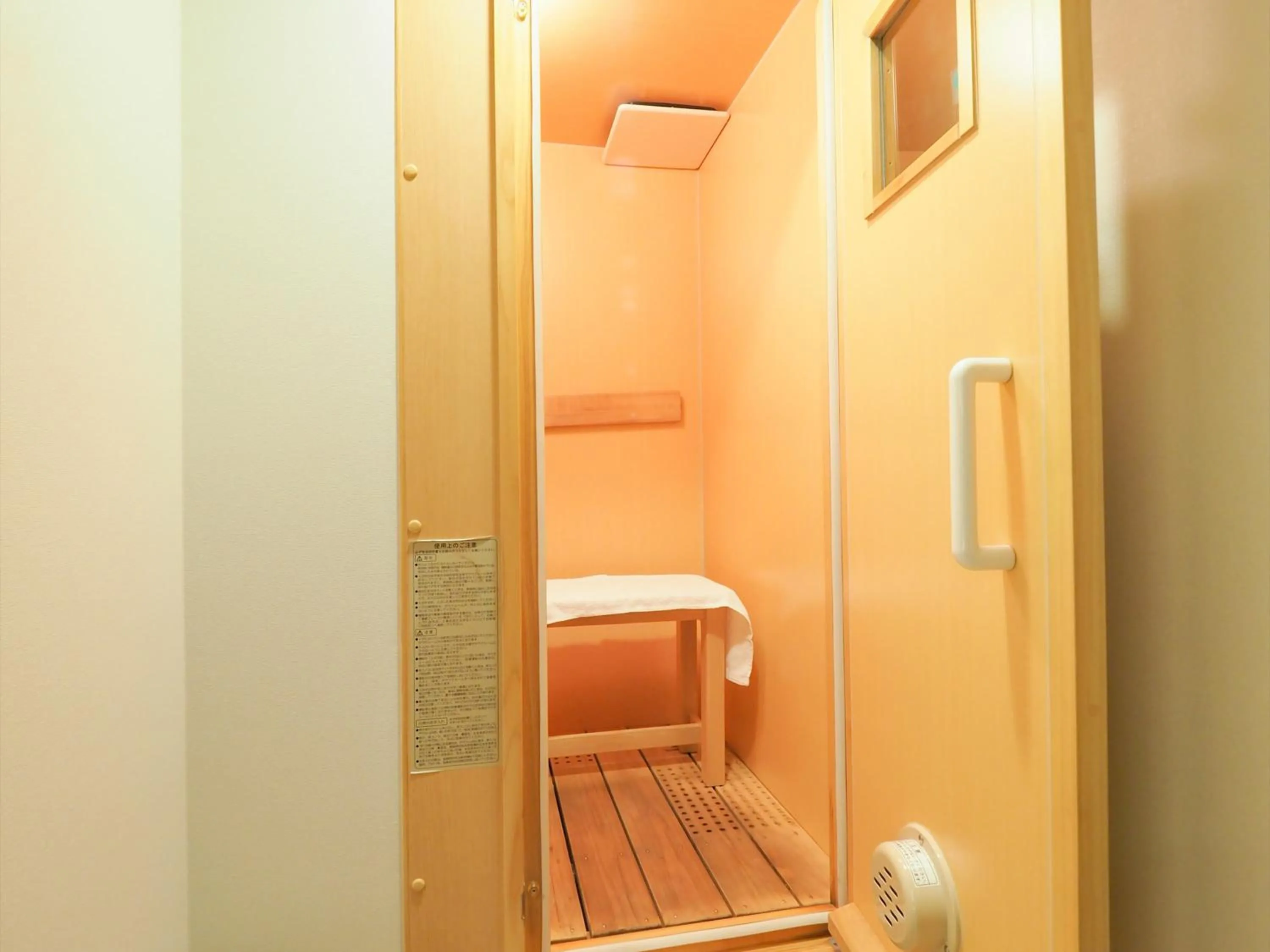 Sauna in LEO YU Capsule Hotel Nishifunabashi