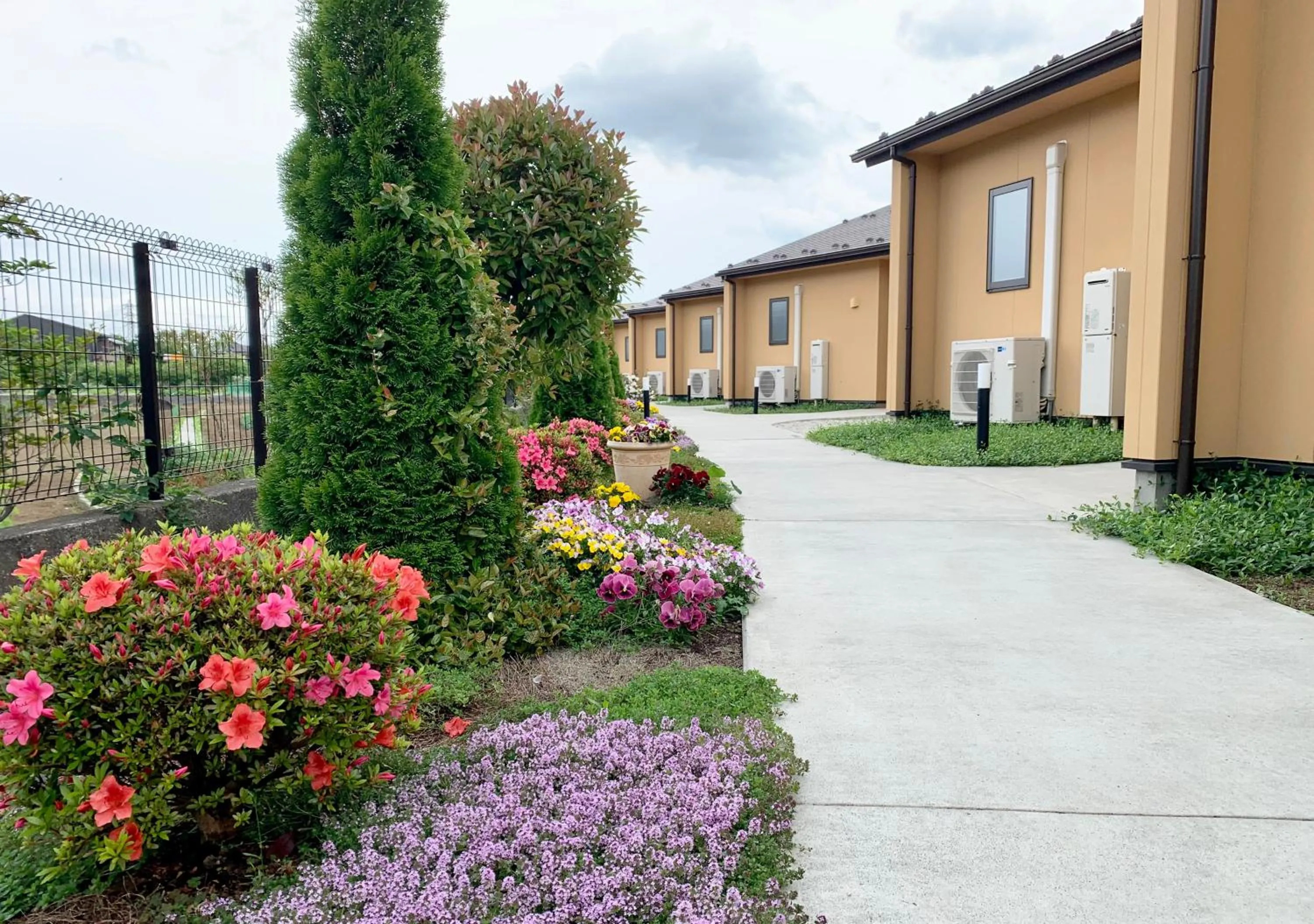 Property building in Hananoyado Yumefuji