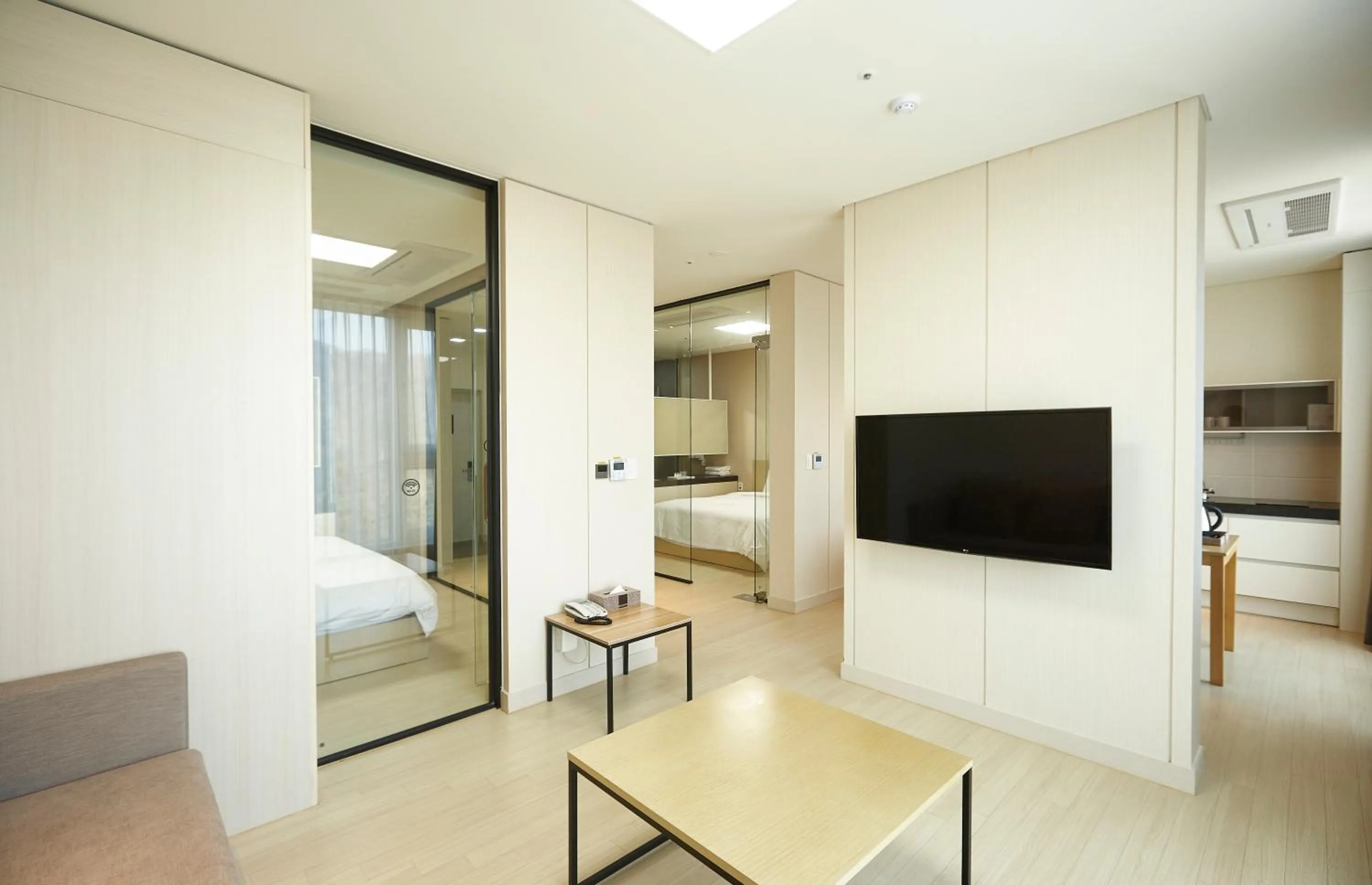 Bed in Pyeongchang The White Hotel