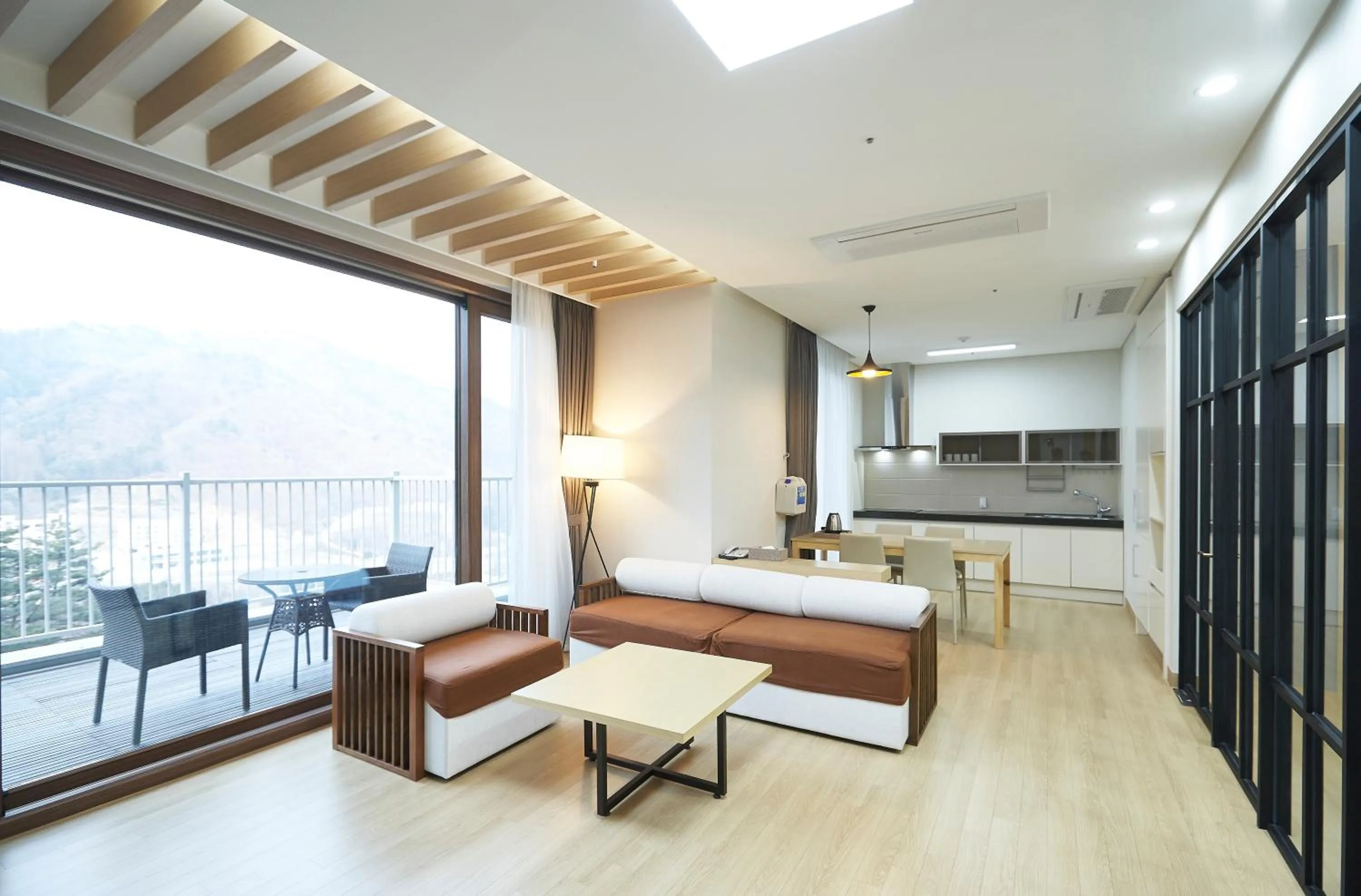 Pyeongchang The White Hotel