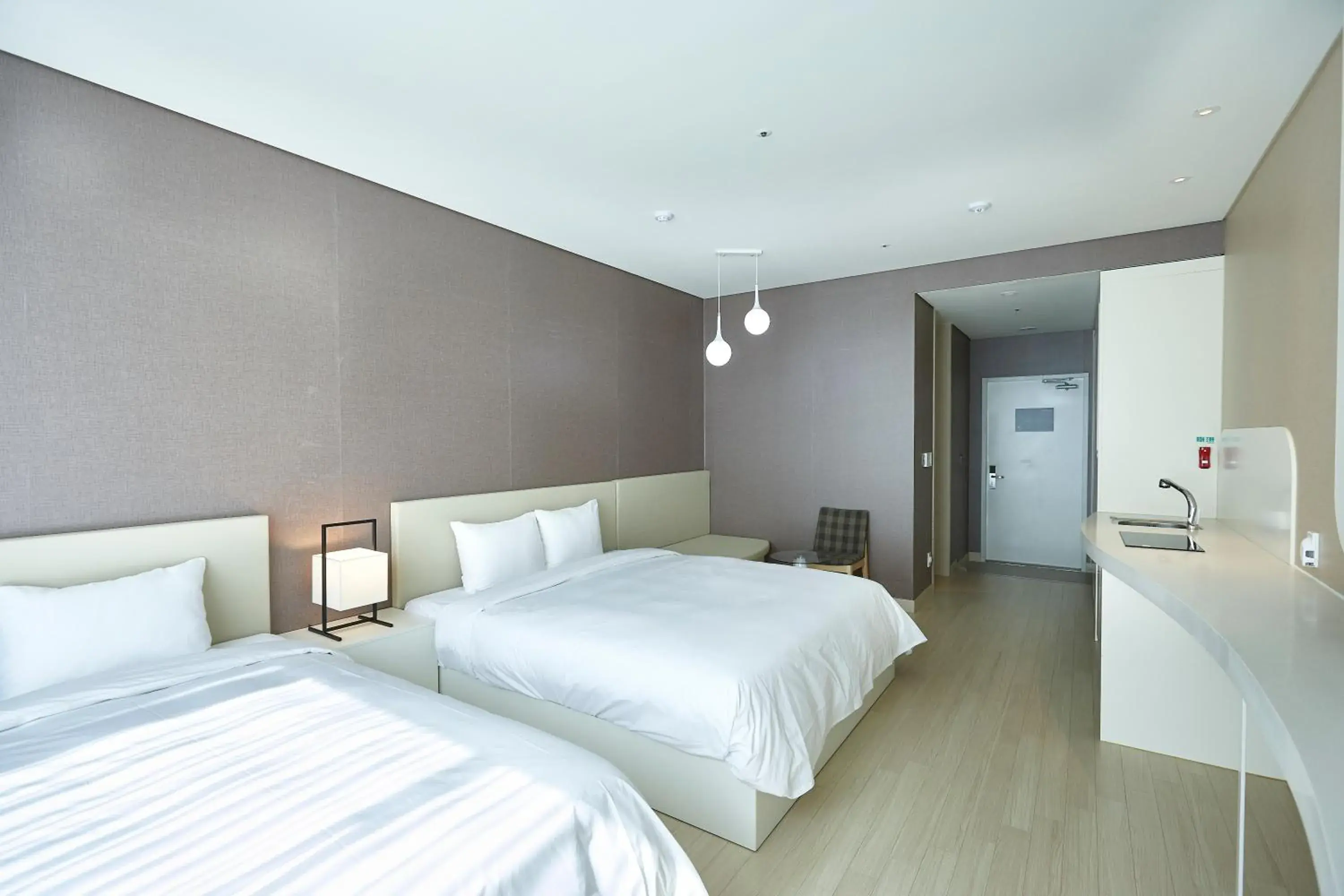 Bed in Pyeongchang The White Hotel Bed in Pyeongchang The White Hotel