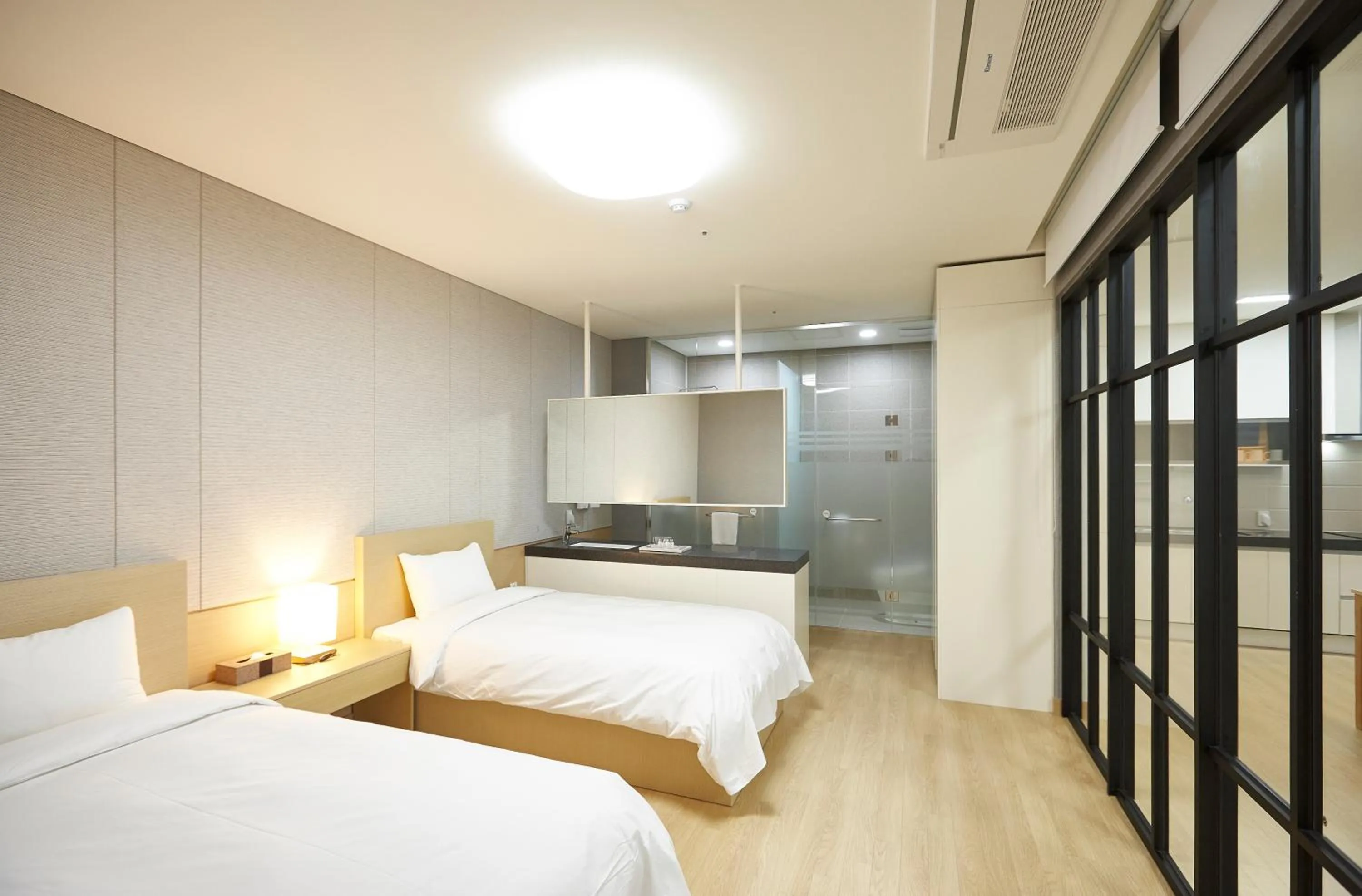 Bed in Pyeongchang The White Hotel