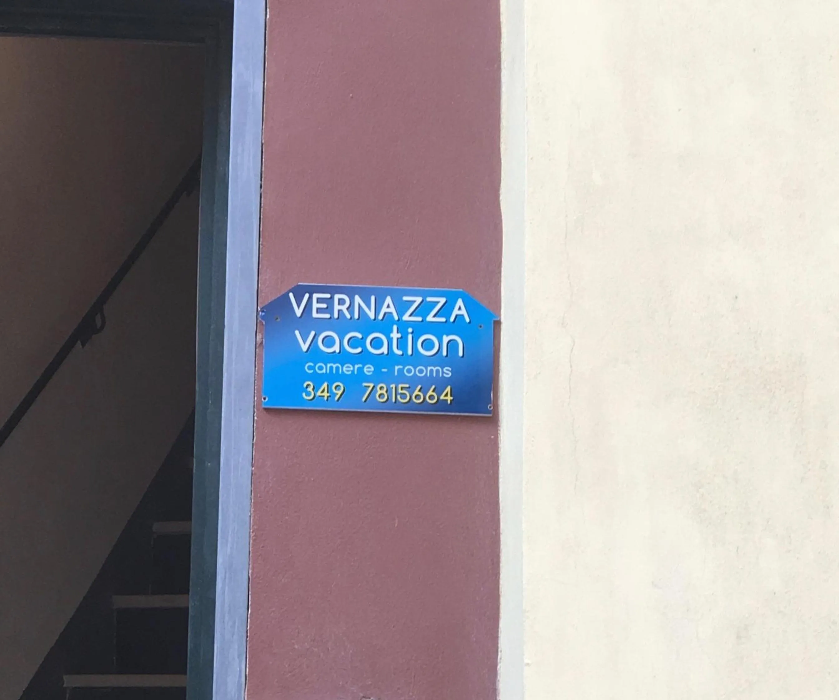 Property building in vernazza vacation 3