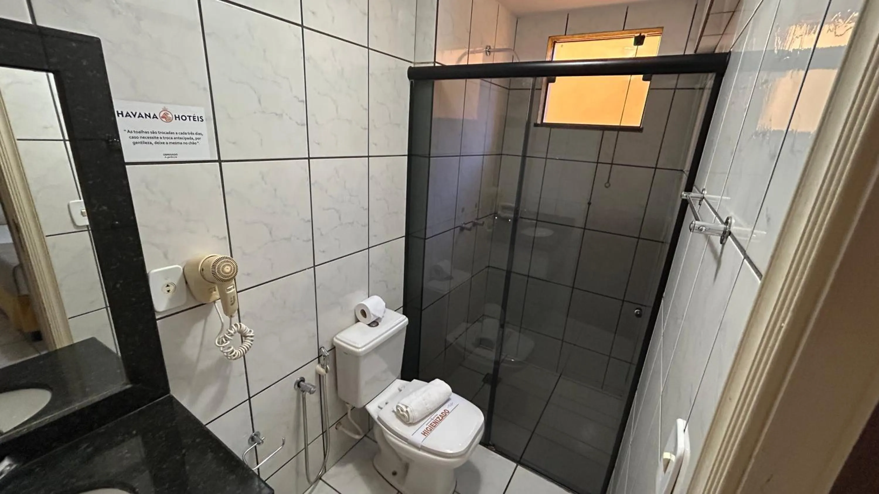 Toilet in Havana Palace Hotel