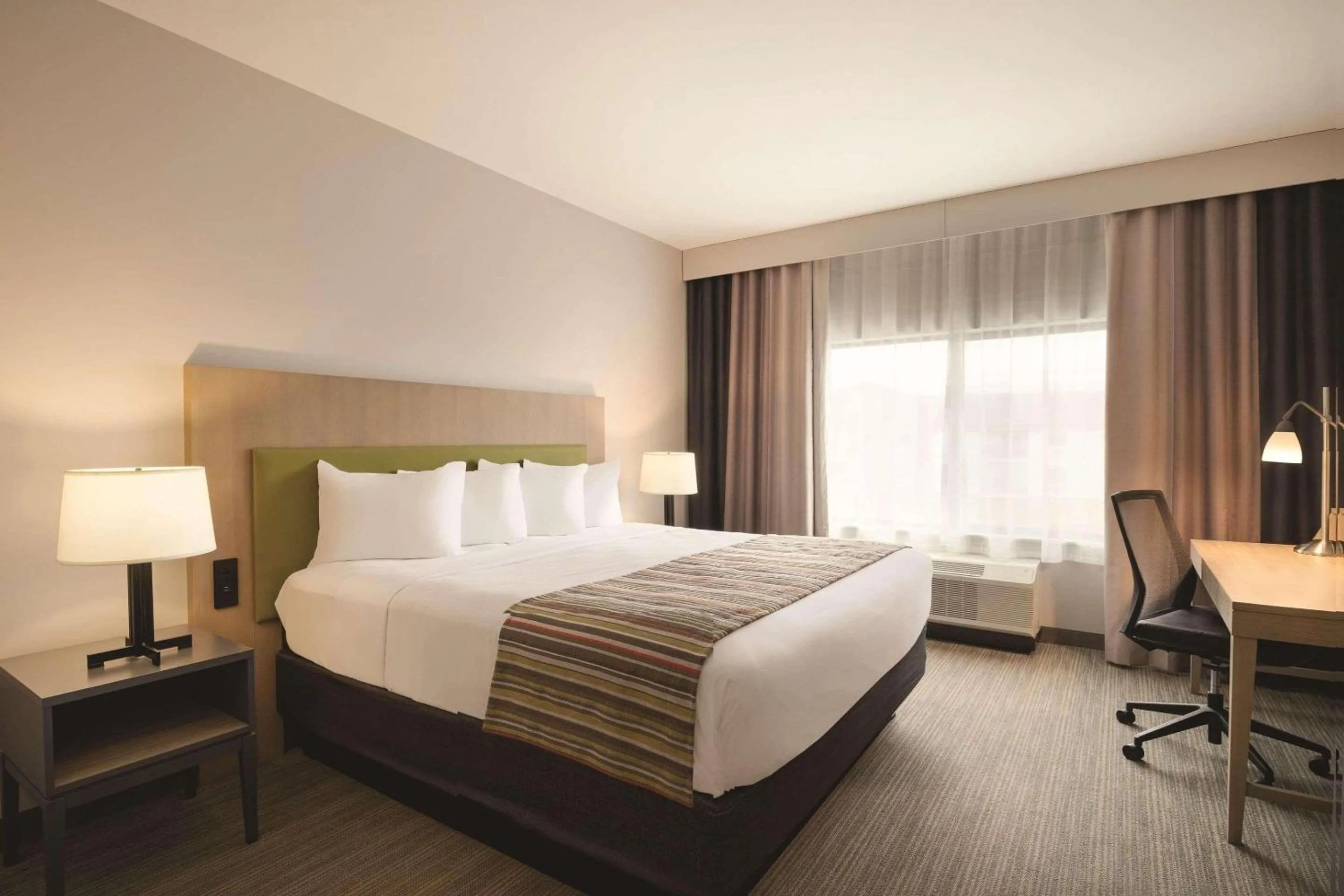 Bedroom, Bed in Country Inn & Suites by Radisson, Page, AZ