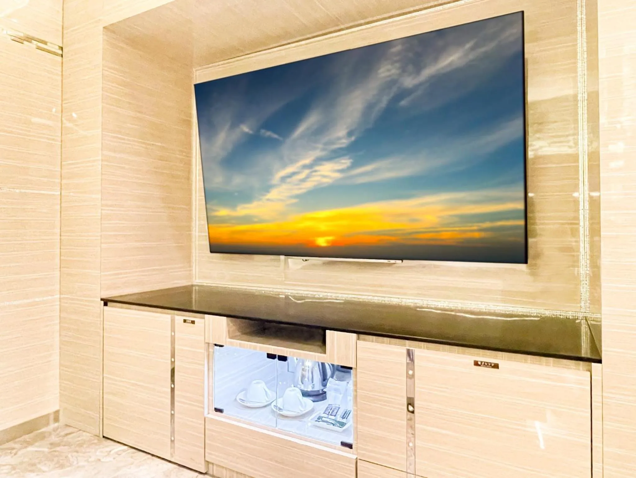 TV and multimedia in Hotel Century