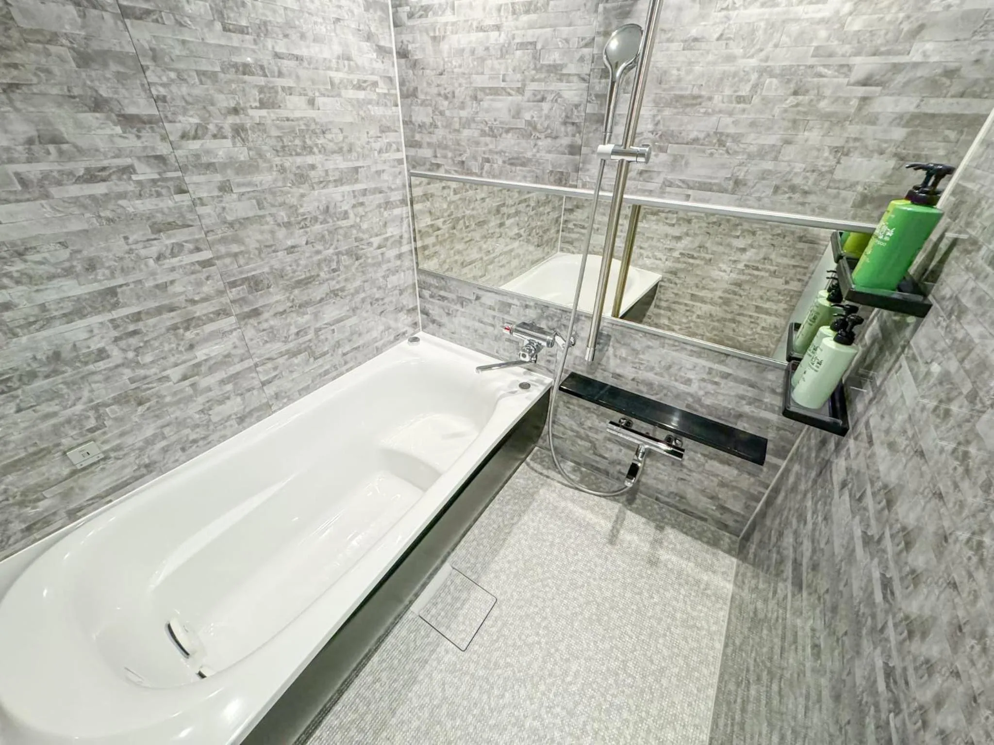 Shower in Hotel Century