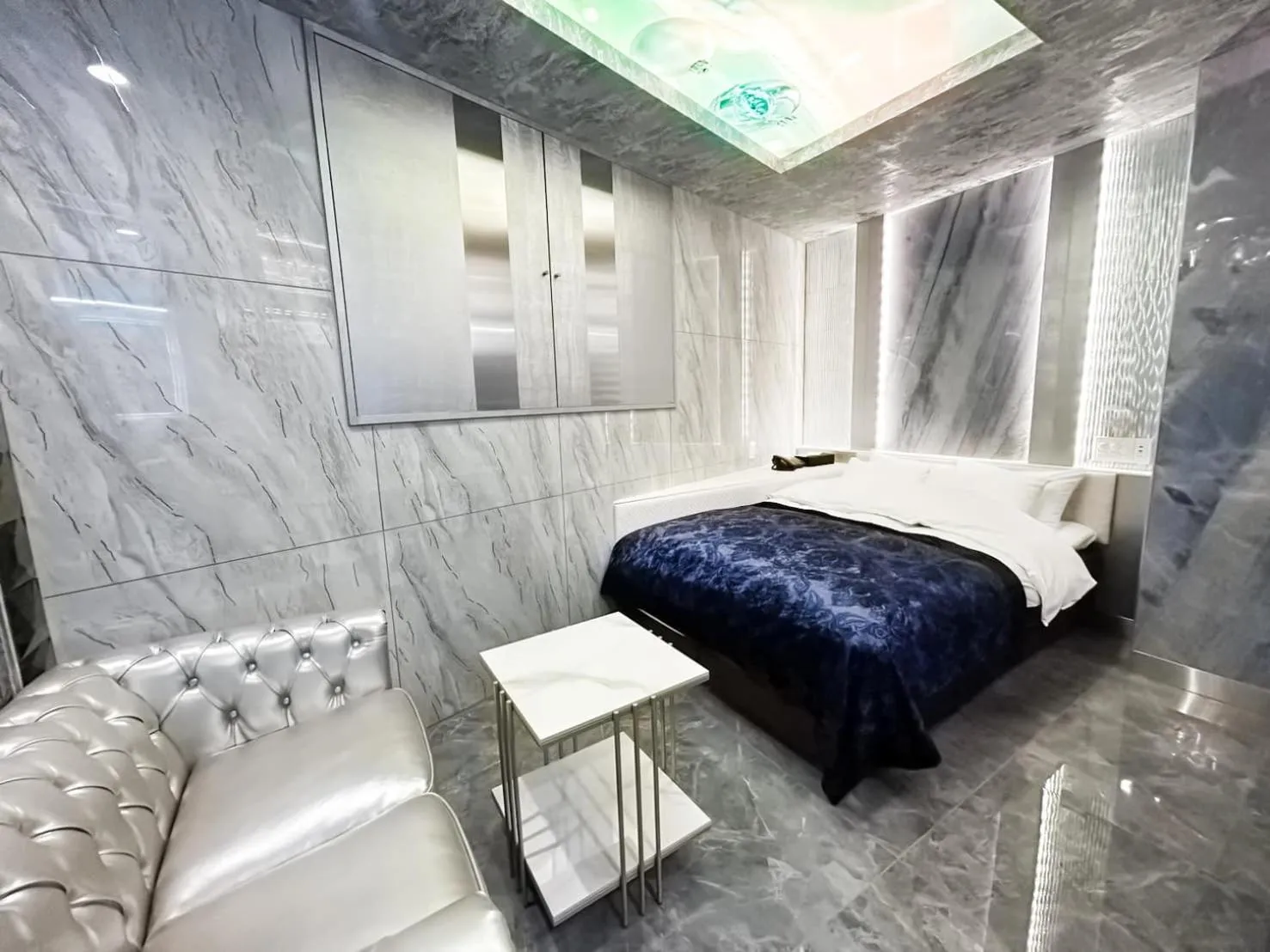 Bed in Hotel Century