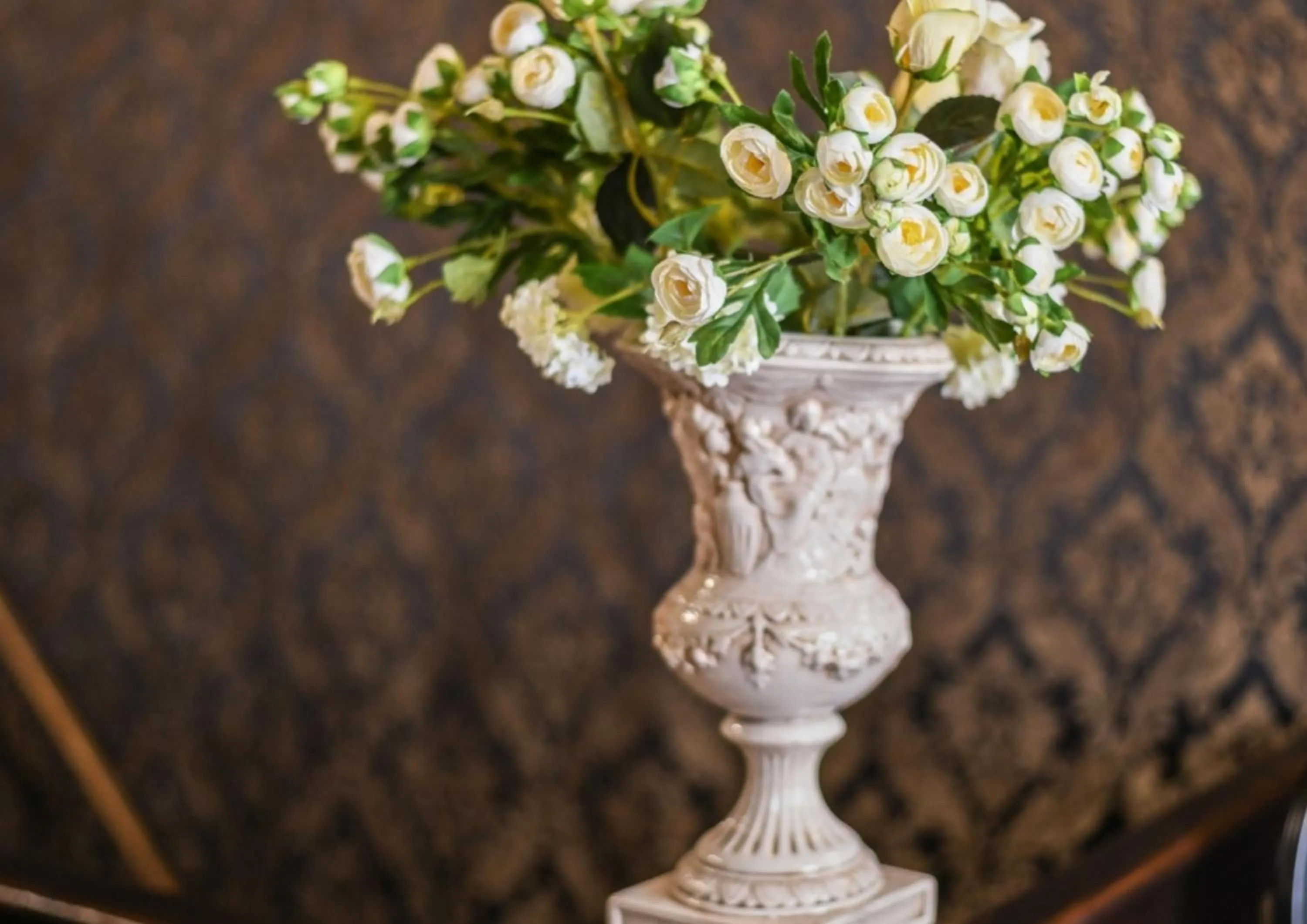 Decorative detail in Ai Cherubini