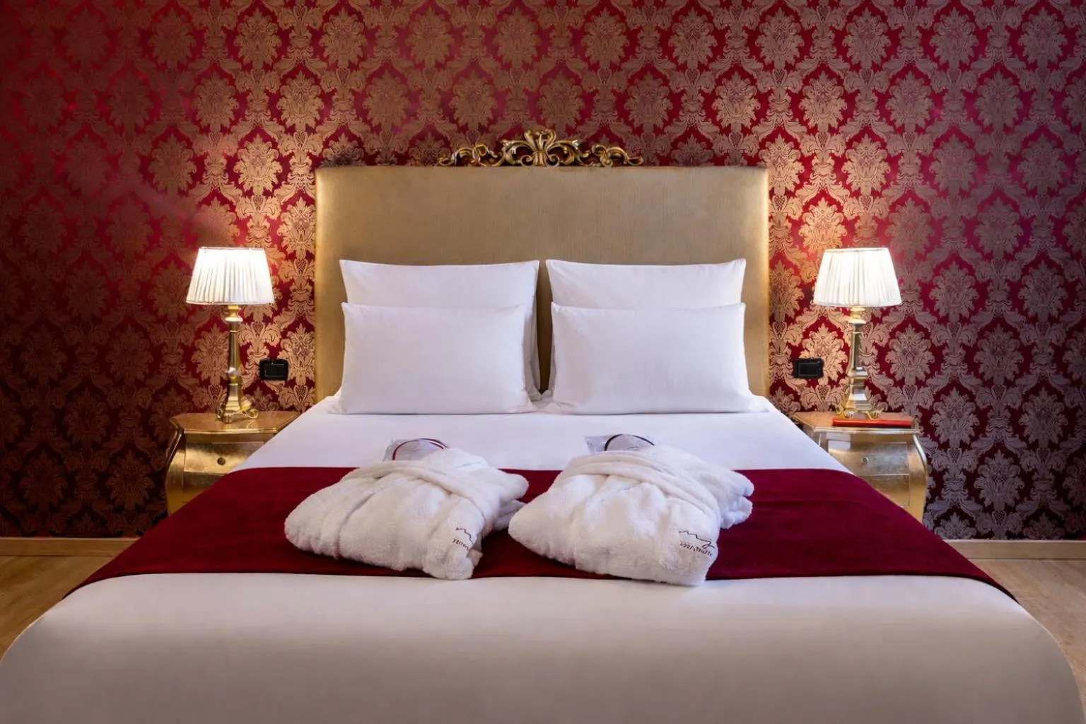 Bedroom, Bed in Ai Cherubini