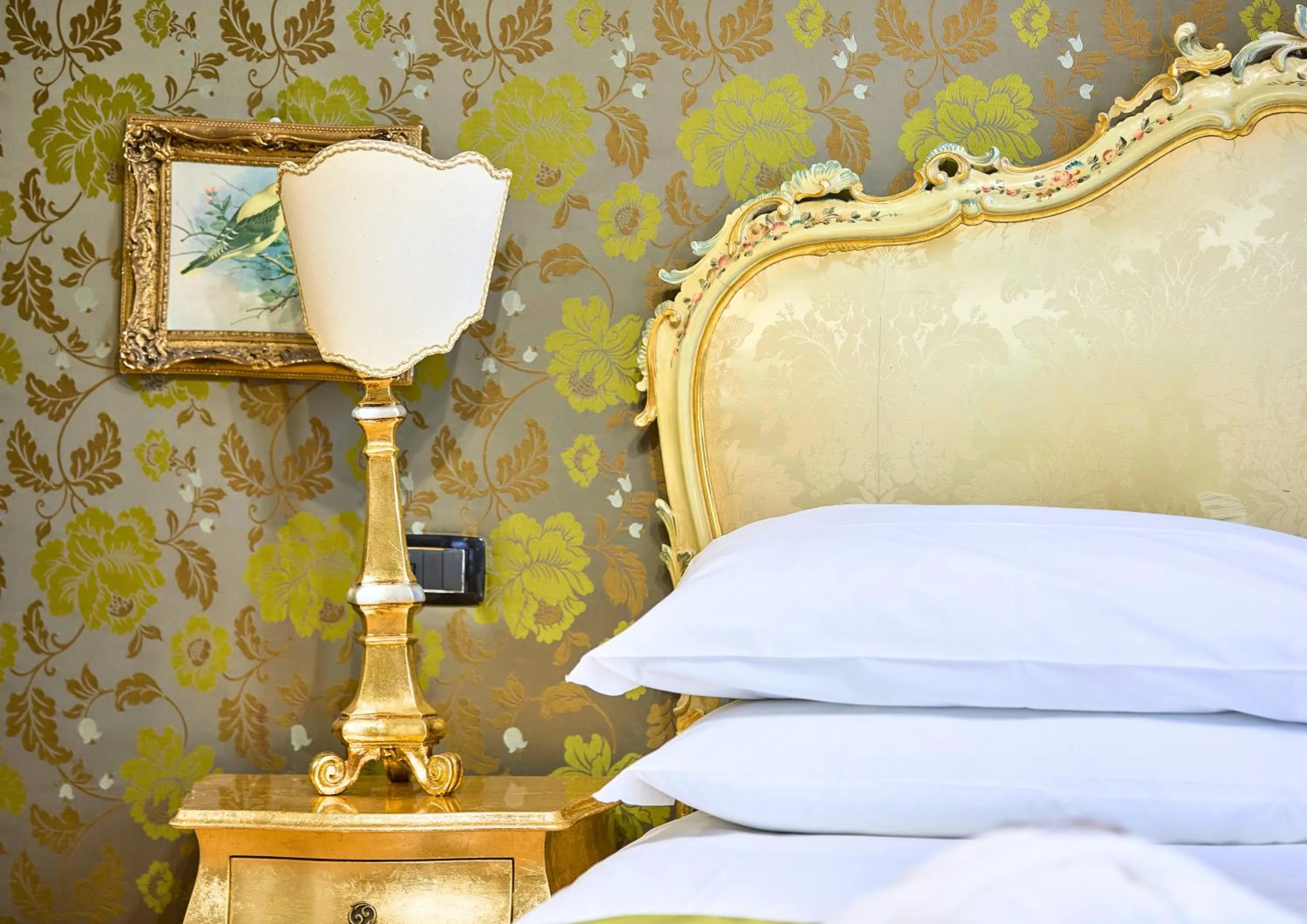 Bedroom, Bed in Ai Cherubini