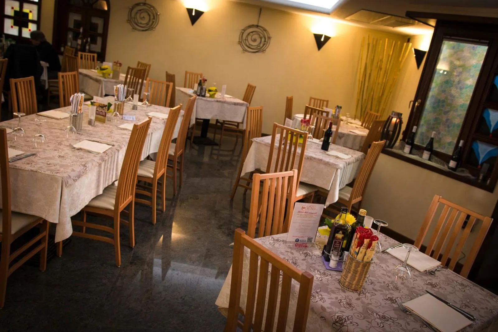 Hotel Ristorante Cigno - Camere and Aparthotel