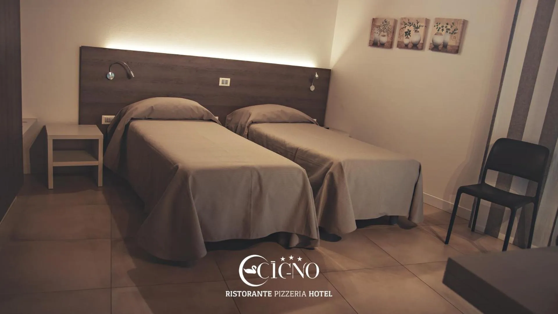 Bed in Hotel Ristorante Cigno - Camere and Aparthotel