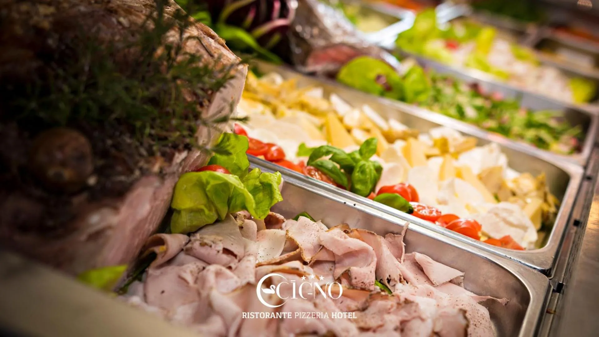 Hotel Ristorante Cigno - Camere and Aparthotel