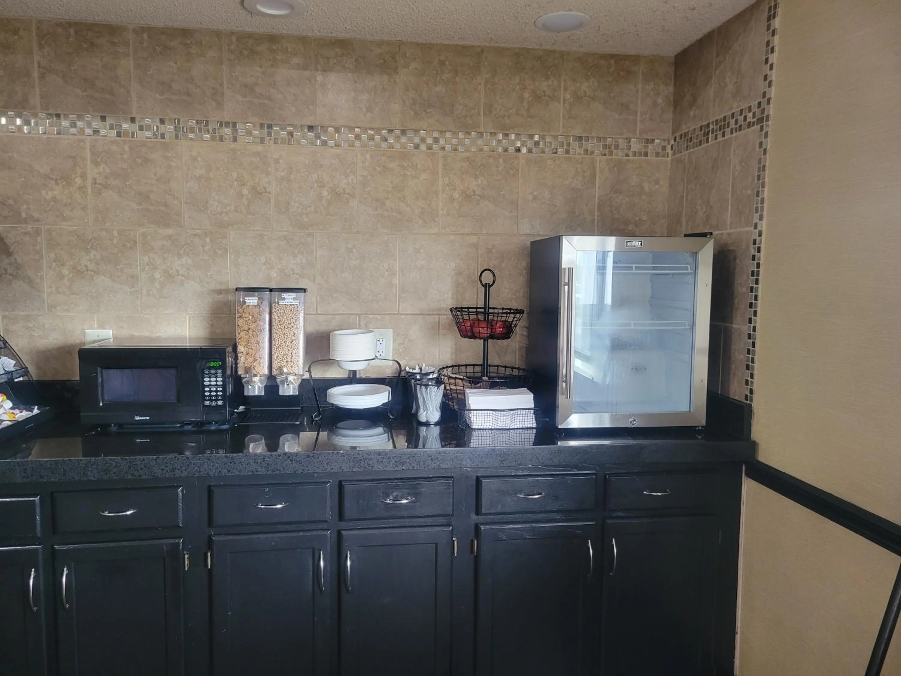 Breakfast in Days Inn by Wyndham Collinsville St Louis