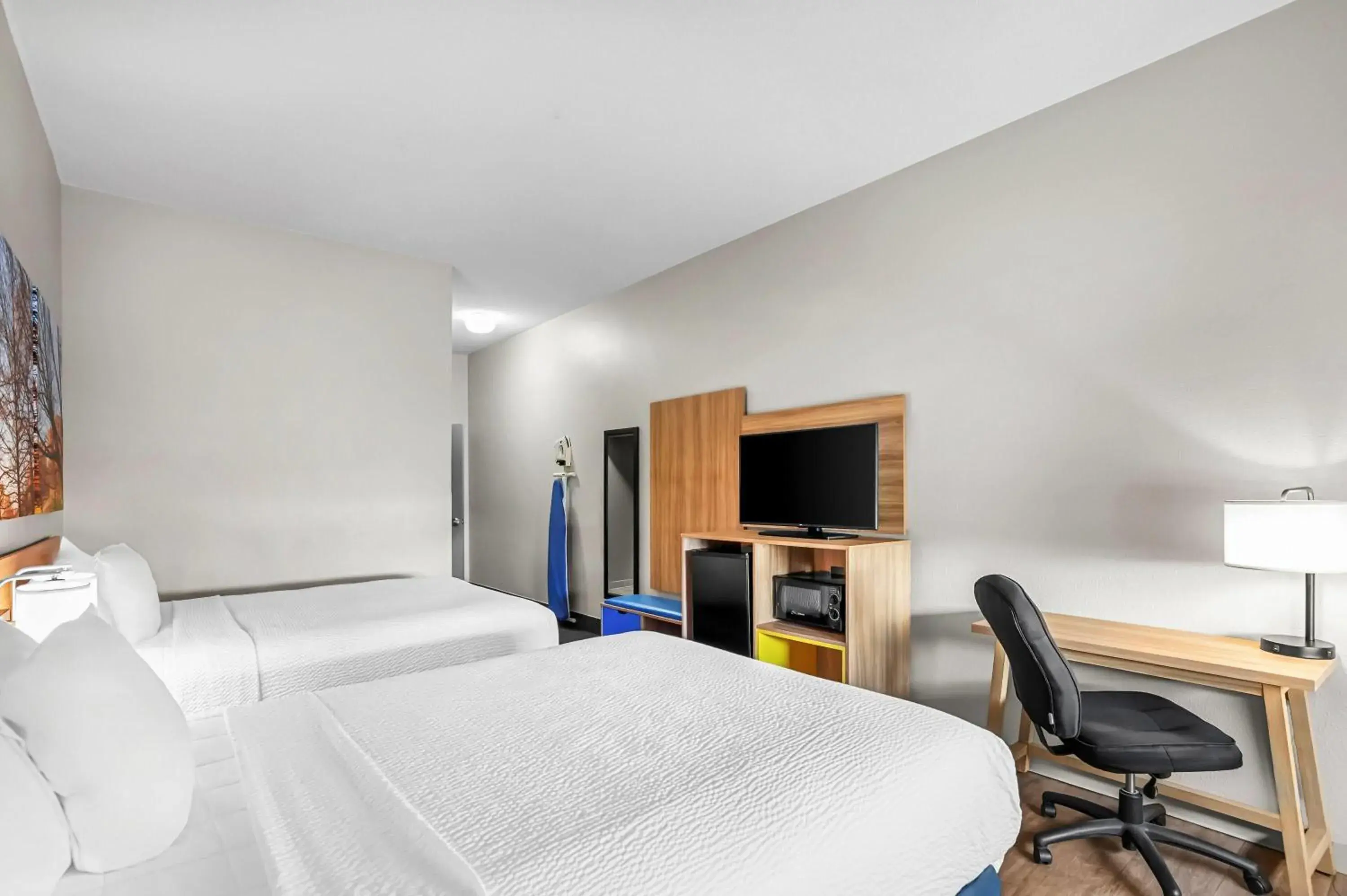 Bed in Days Inn by Wyndham Collinsville St Louis Bed in Days Inn by Wyndham Collinsville St Louis